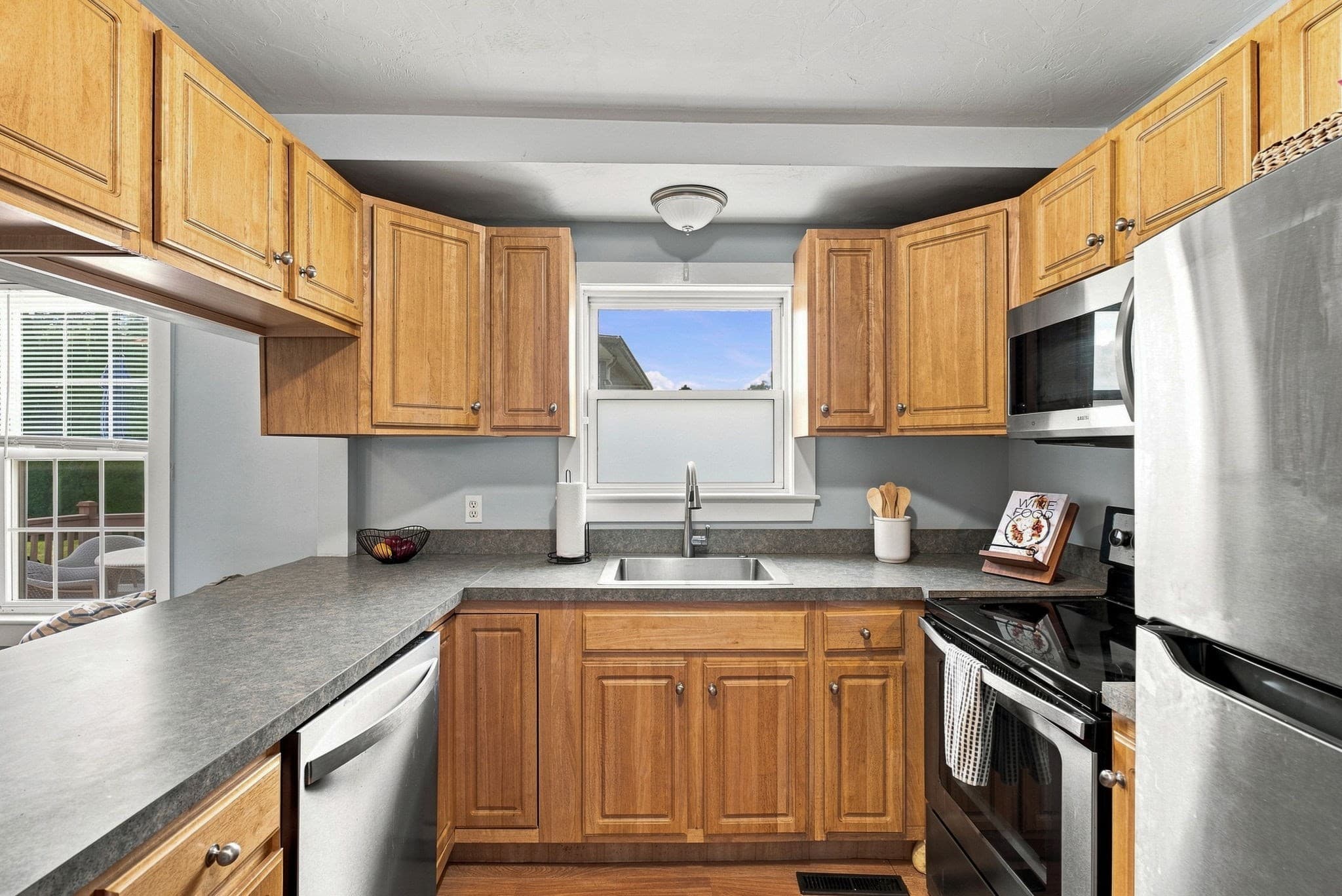 3 Family - 3 Units Up/Down at 247 Millbury Ave, Millbury MA 01527, Millbury, photo 13 of 39