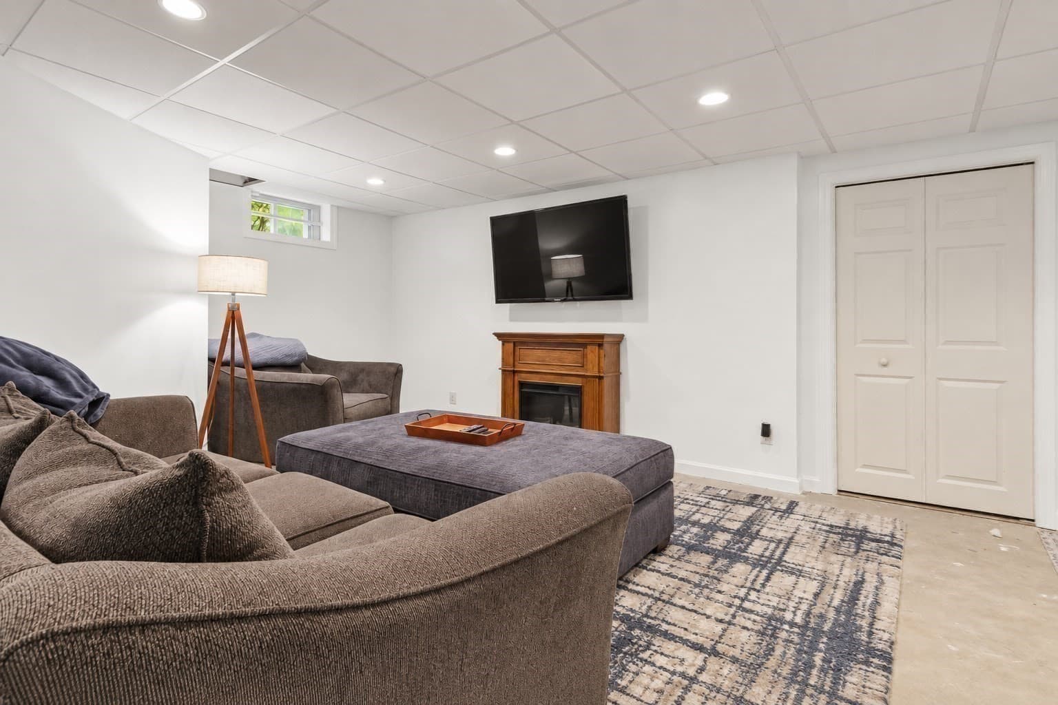 Single Family Residence at 107 Summit Dr, East Bridgewater MA 02333, East Bridgewater, photo 27 of 42