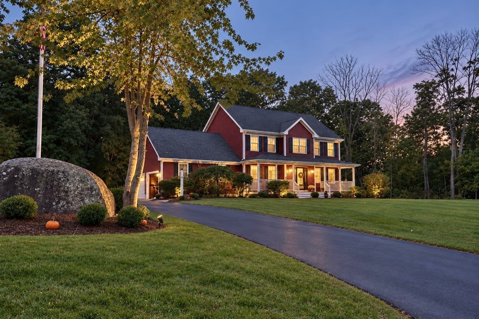 Single Family Residence at 107 Summit Dr, East Bridgewater MA 02333, East Bridgewater, photo 2 of 42