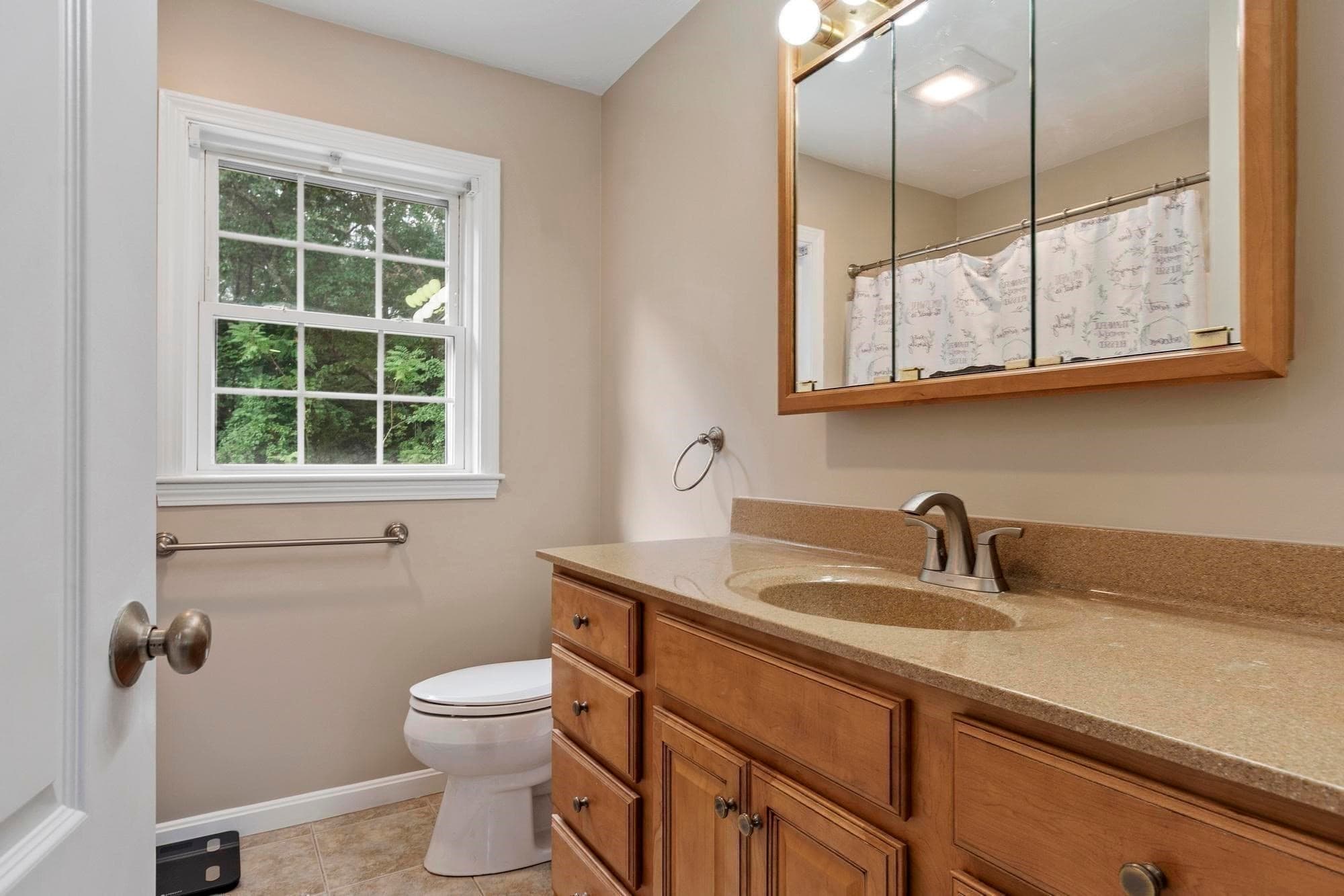 Single Family Residence at 107 Summit Dr, East Bridgewater MA 02333, East Bridgewater, photo 20 of 42