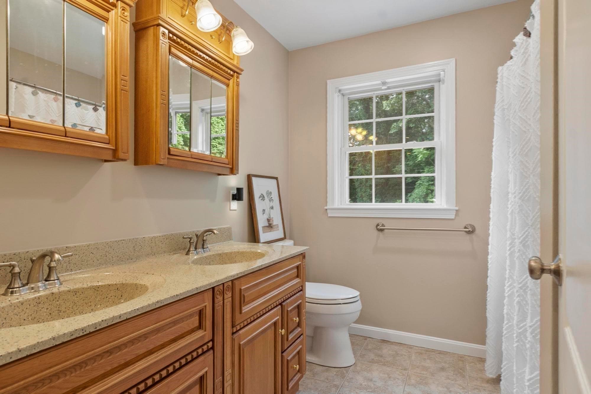 Single Family Residence at 107 Summit Dr, East Bridgewater MA 02333, East Bridgewater, photo 24 of 42