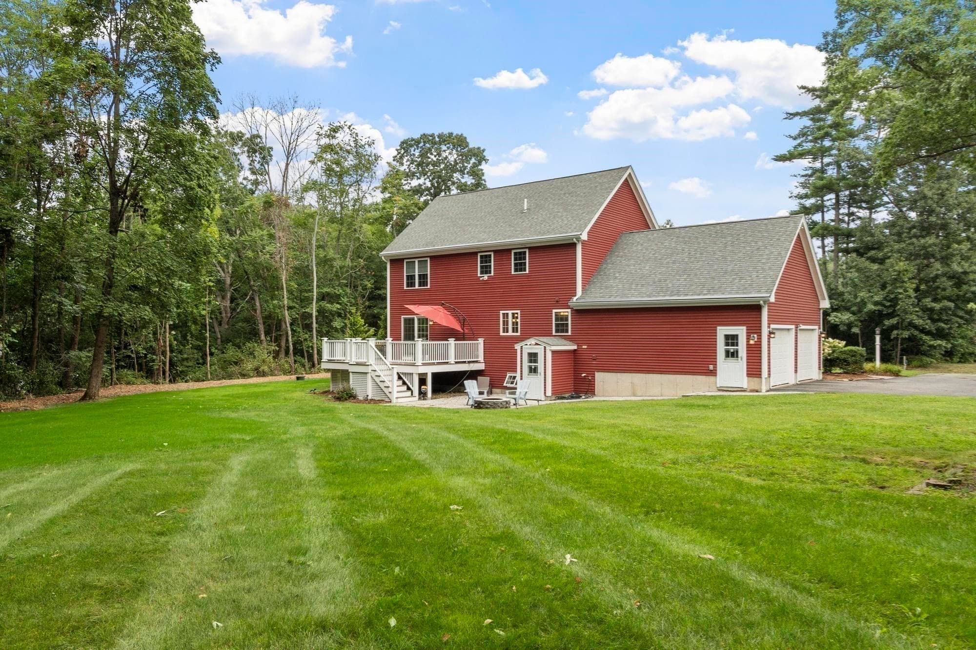 Single Family Residence at 107 Summit Dr, East Bridgewater MA 02333, East Bridgewater, photo 34 of 42