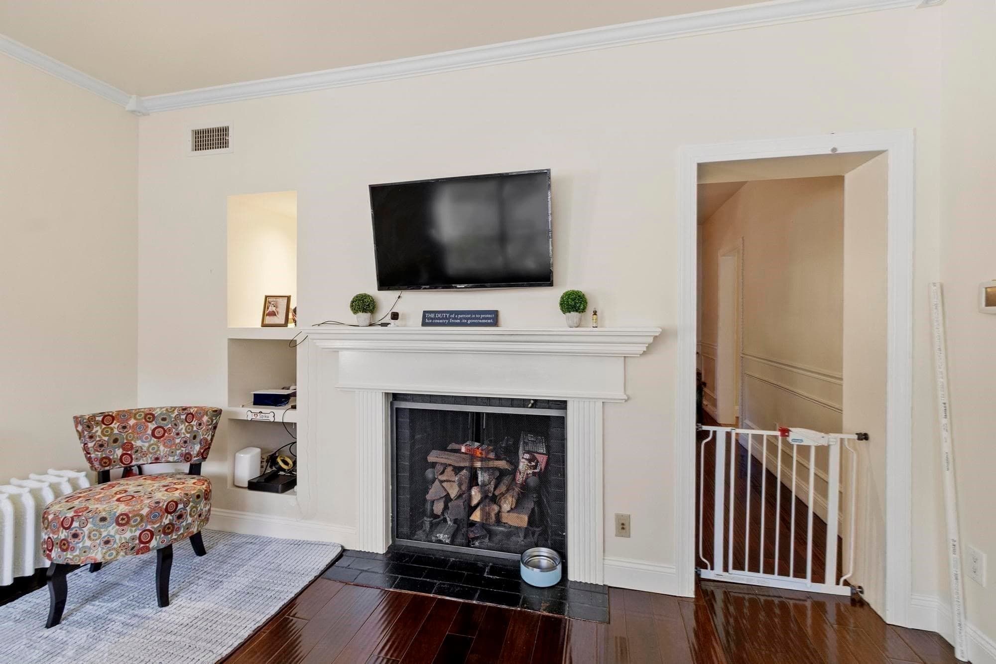 Single Family Residence at 8 Winthrop St, Danvers MA 01923, Danvers, photo 17 of 42