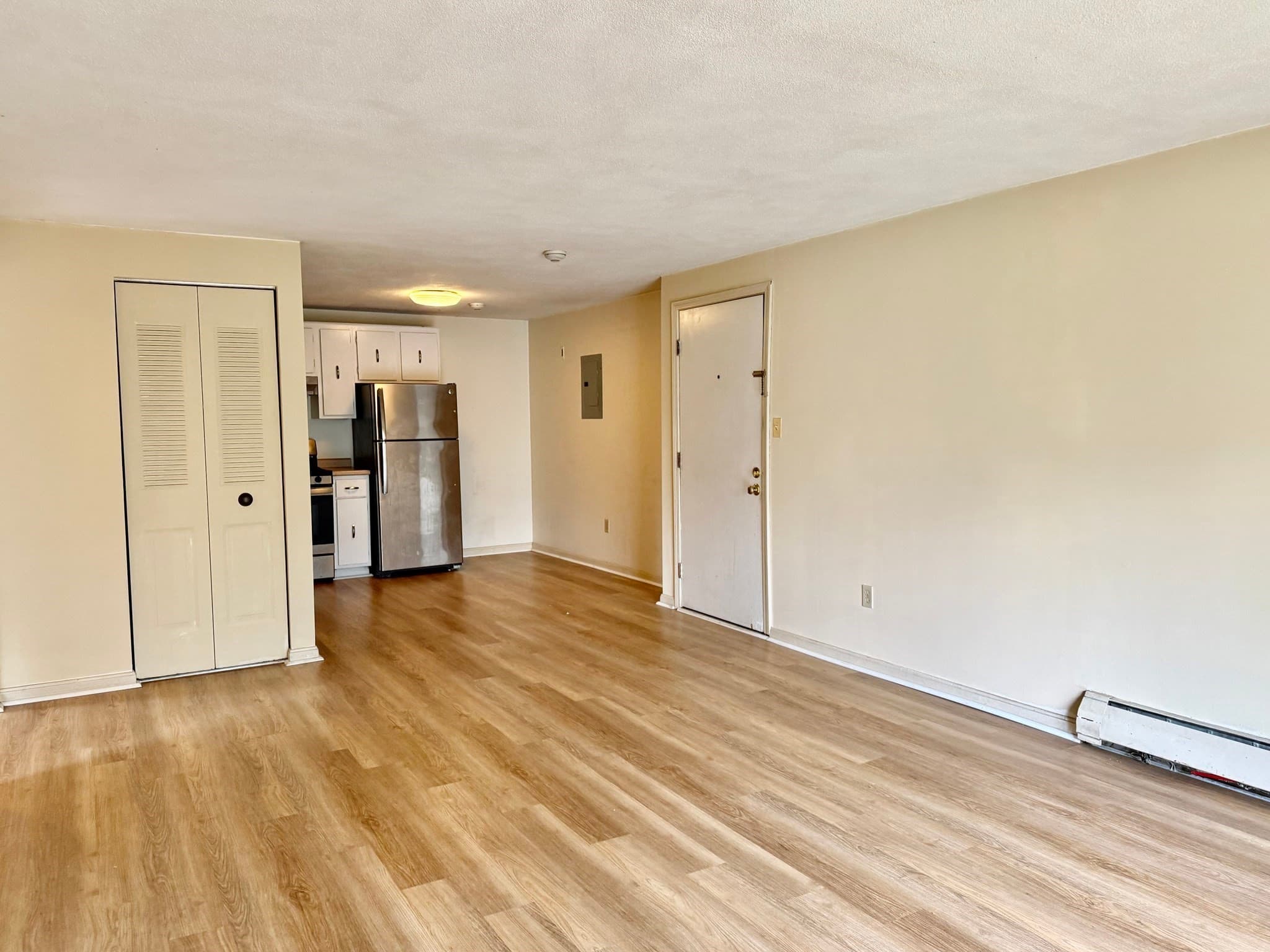 Condominium at 12 Kenmar Drive # 88, Billerica MA 01821, Billerica, photo 6 of 18
