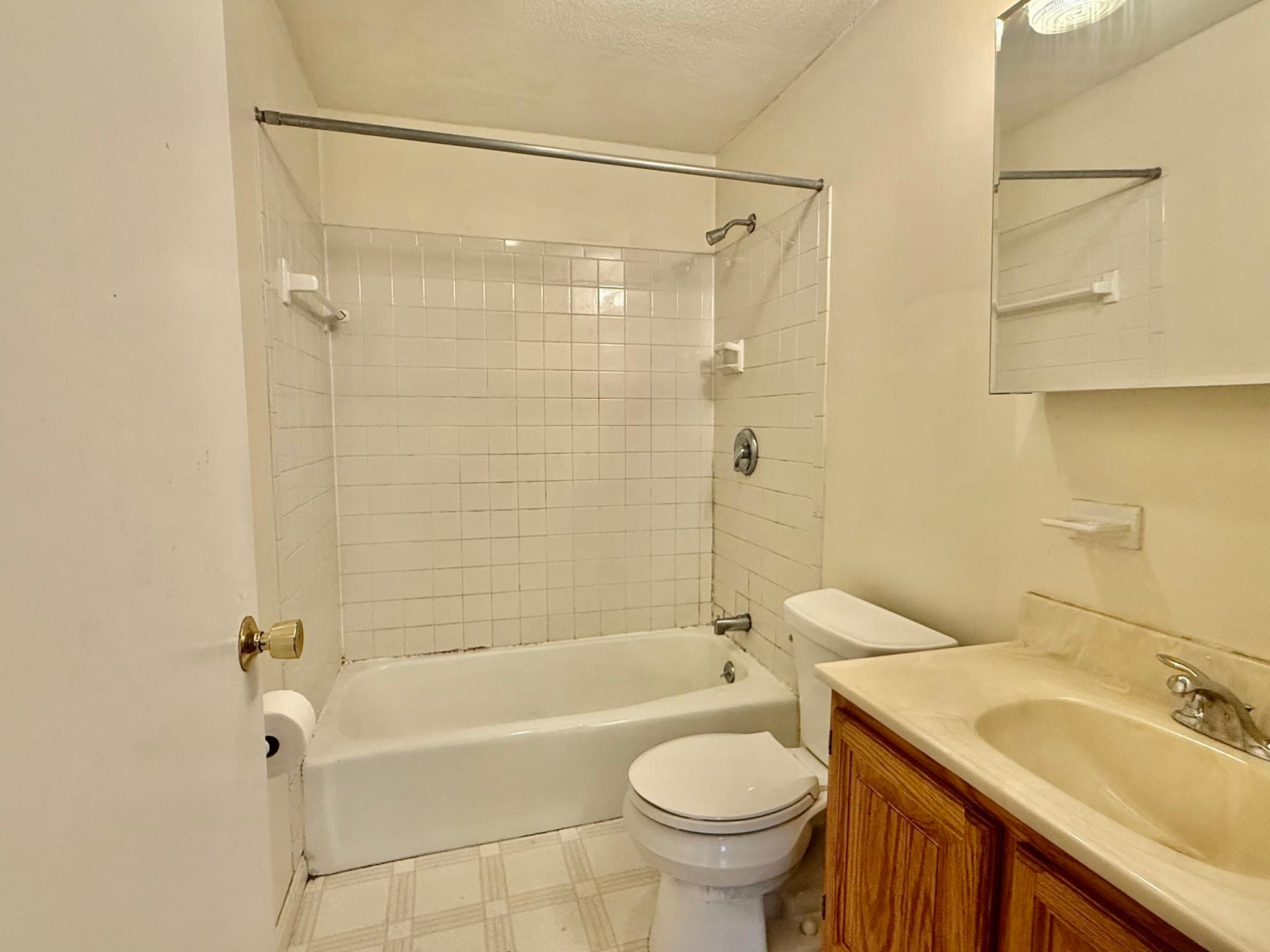Condominium at 12 Kenmar Drive # 88, Billerica MA 01821, Billerica, photo 14 of 18