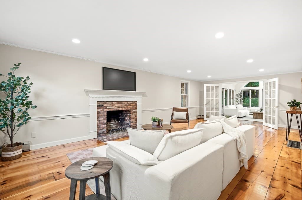Single Family Residence at 6 Olde Meetinghouse Road, Westborough MA 01581, Westborough, photo 6 of 42