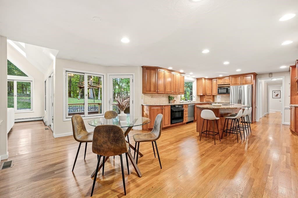 Single Family Residence at 6 Olde Meetinghouse Road, Westborough MA 01581, Westborough, photo 13 of 42
