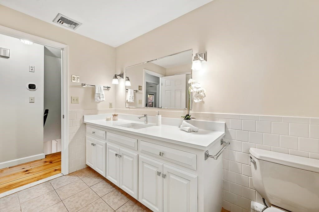 Single Family Residence at 6 Olde Meetinghouse Road, Westborough MA 01581, Westborough, photo 33 of 42