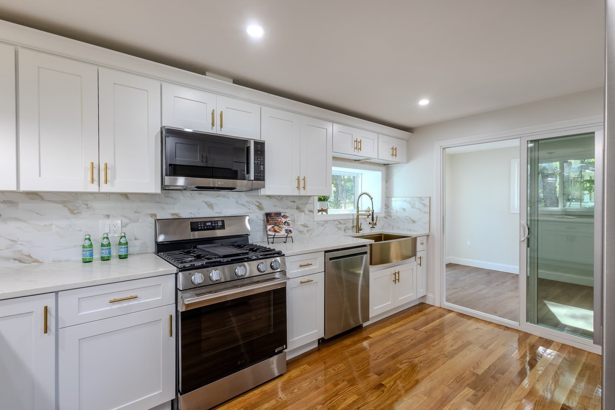 Single Family Residence at 308 Laurel St, Bridgewater MA 02324, Bridgewater, photo 12 of 42
