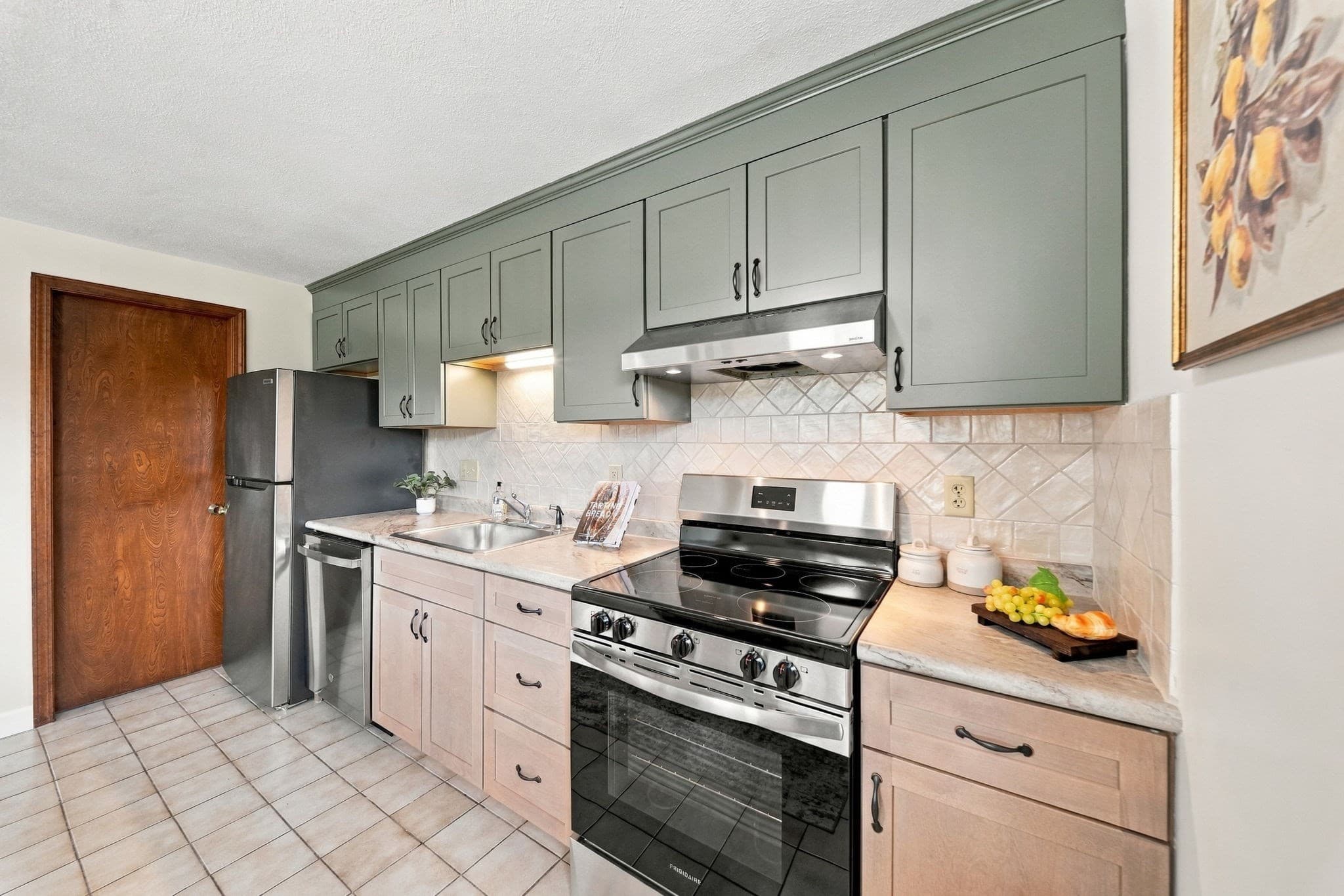 Condominium at 39 Mountain St # 39, Woburn MA 01801, Woburn, photo 16 of 37