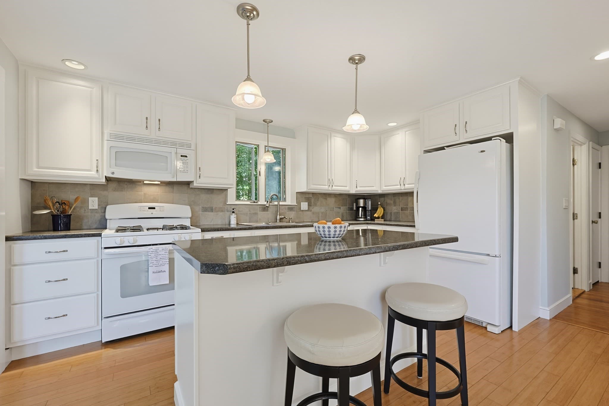Single Family Residence at 80 Pearl Street, Holliston MA 01746, Holliston, photo 4 of 34