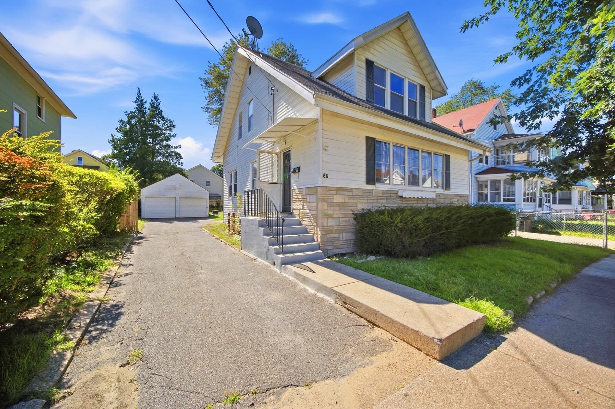 66 Ardmore Street, Springfield MA 01104