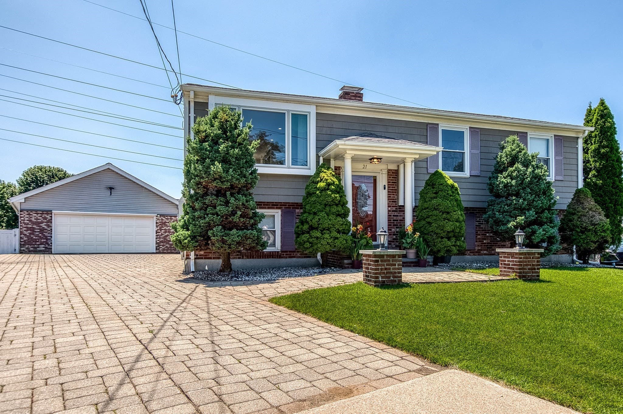 Single Family Residence at 21 Cardosi Ct, Pawtucket RI 02861, Pawtucket, photo 3 of 42