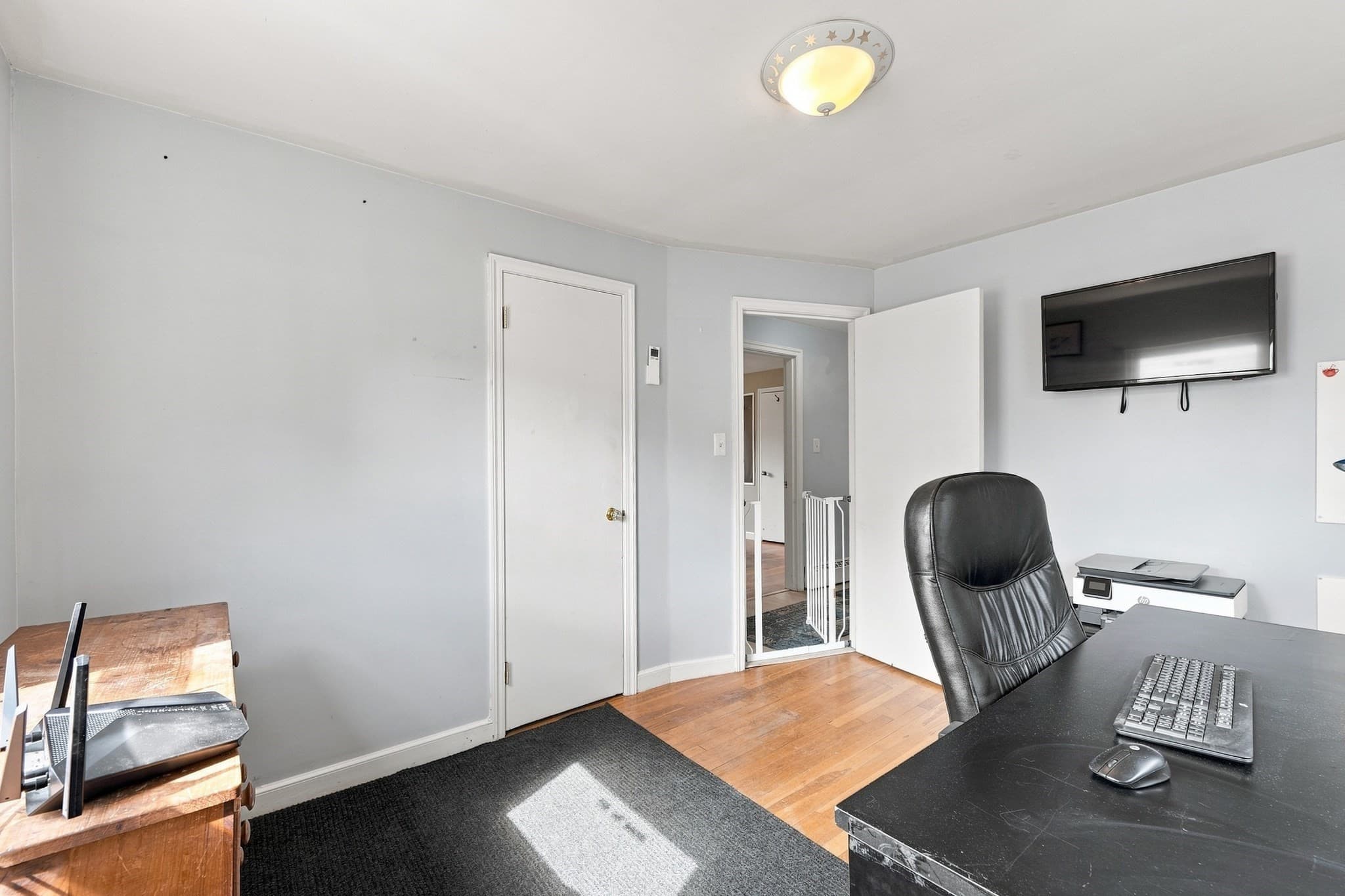 Single Family Residence at 162 Clark St, Worcester MA 01606, Worcester, photo 17 of 32
