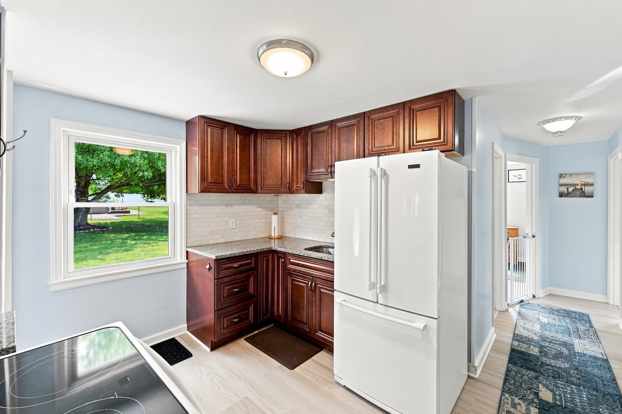 Single Family Residence at 162 Clark St, Worcester MA 01606, Worcester, photo 5 of 32