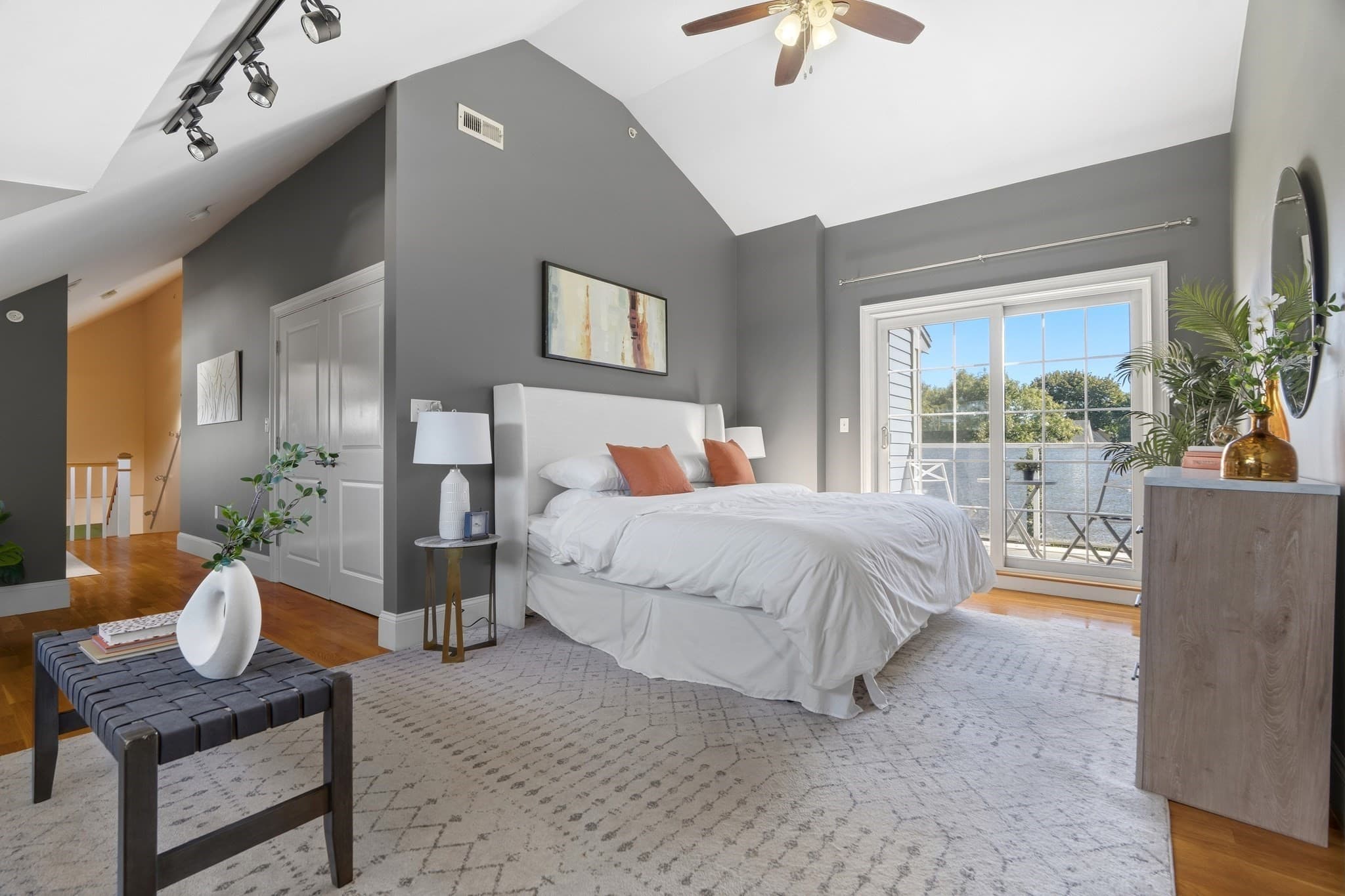 Condominium at 224 Florence St # 10, Boston MA 02131, Boston, photo 16 of 39
