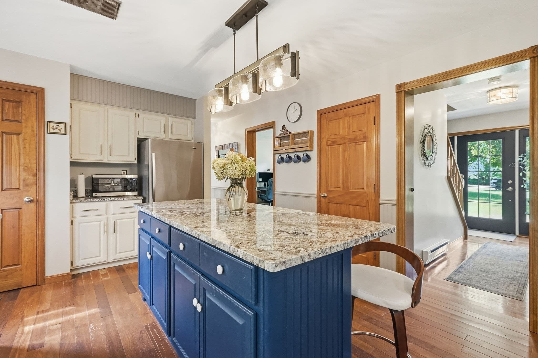 Single Family Residence at 6 Brittany Dr, Palmer MA 01069, Palmer, photo 6 of 41