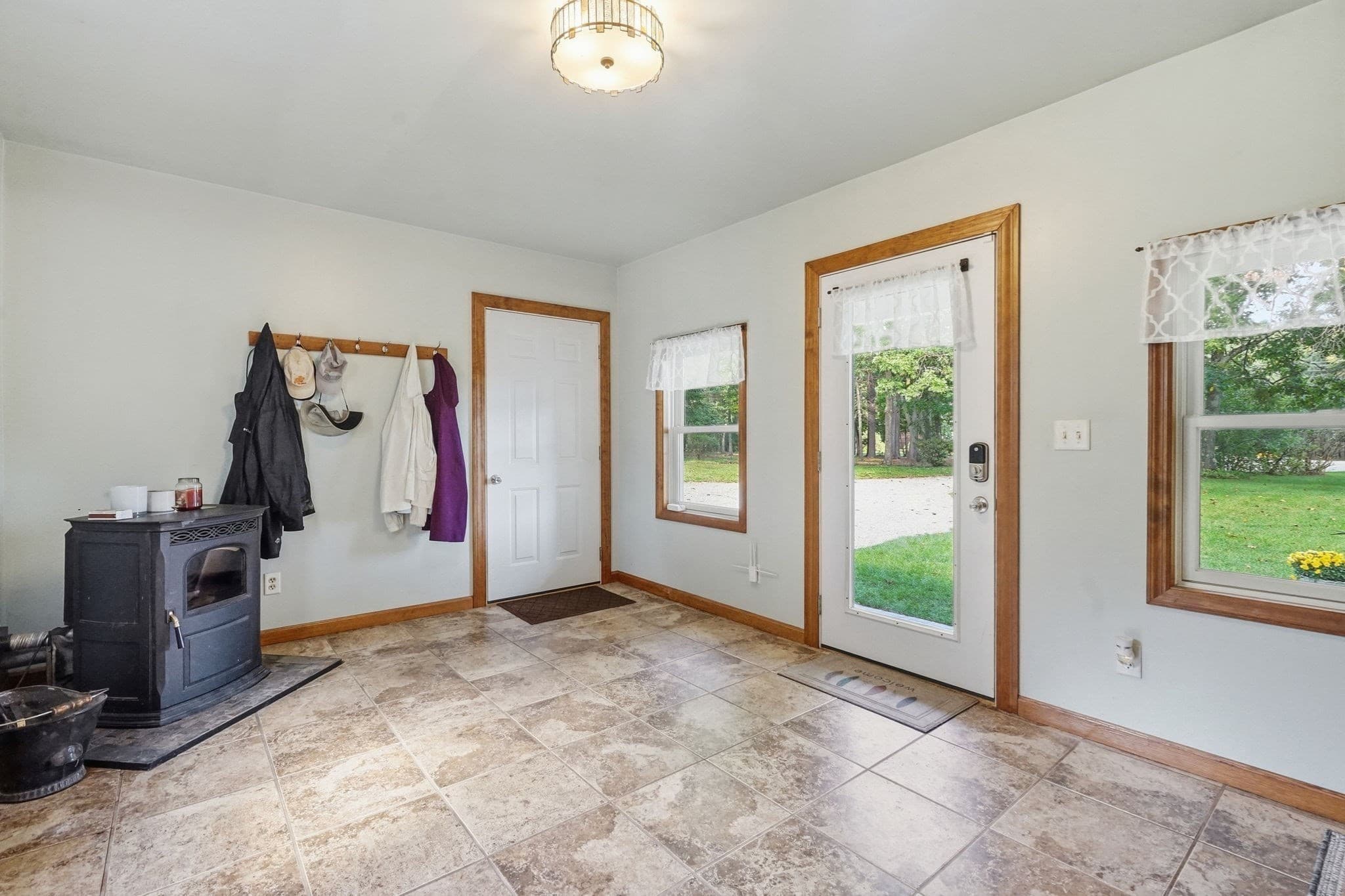 Single Family Residence at 6 Brittany Dr, Palmer MA 01069, Palmer, photo 16 of 41