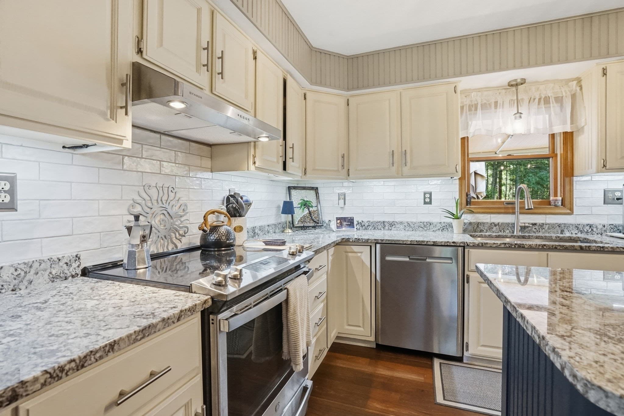 Single Family Residence at 6 Brittany Dr, Palmer MA 01069, Palmer, photo 8 of 41