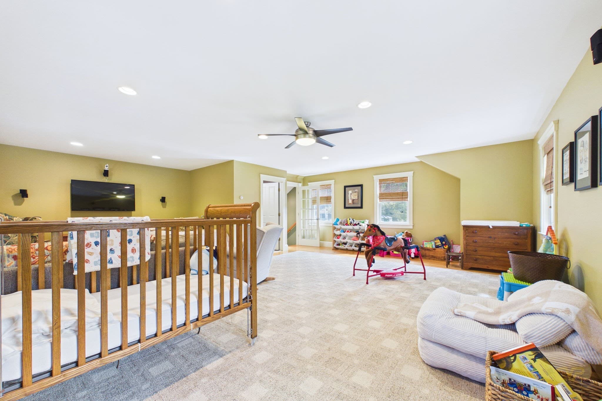 Single Family Residence at 555 Sharps Lot Rd, Swansea MA 02777, Swansea, photo 23 of 42