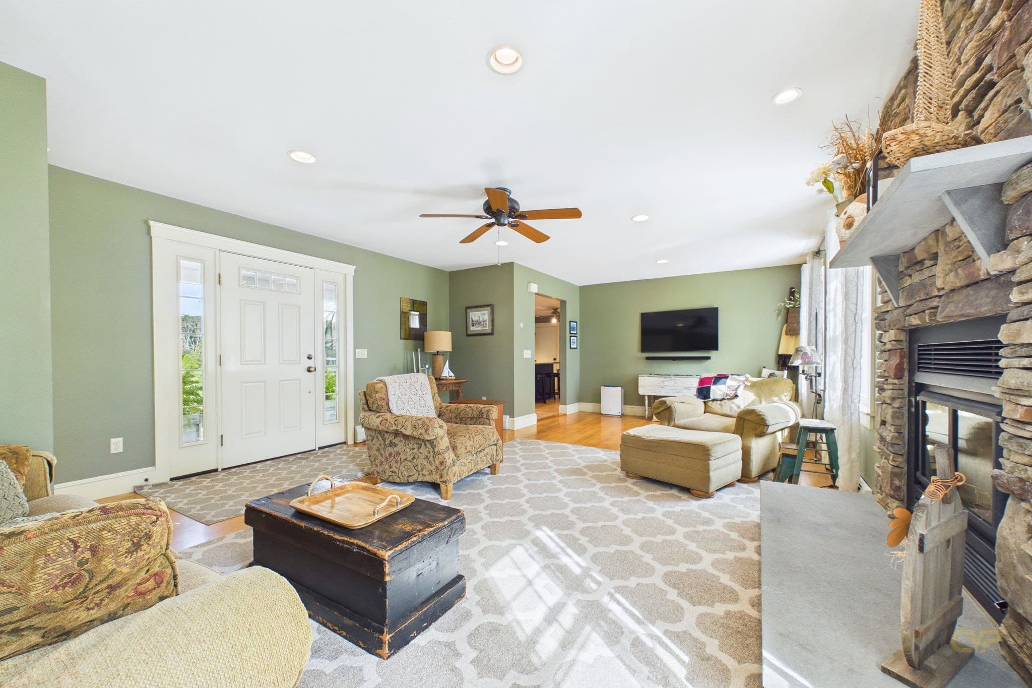 Single Family Residence at 555 Sharps Lot Rd, Swansea MA 02777, Swansea, photo 6 of 42