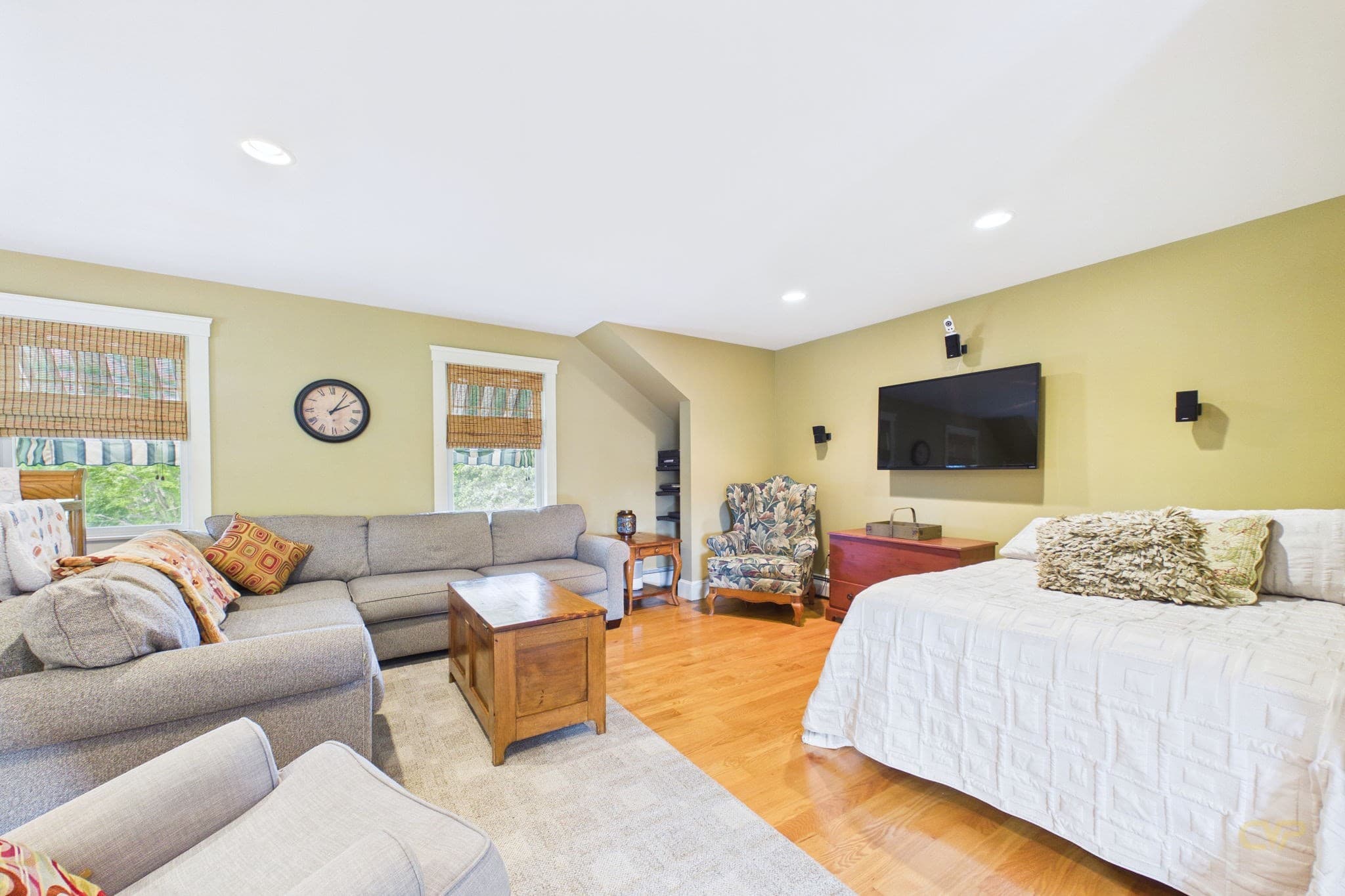 Single Family Residence at 555 Sharps Lot Rd, Swansea MA 02777, Swansea, photo 24 of 42