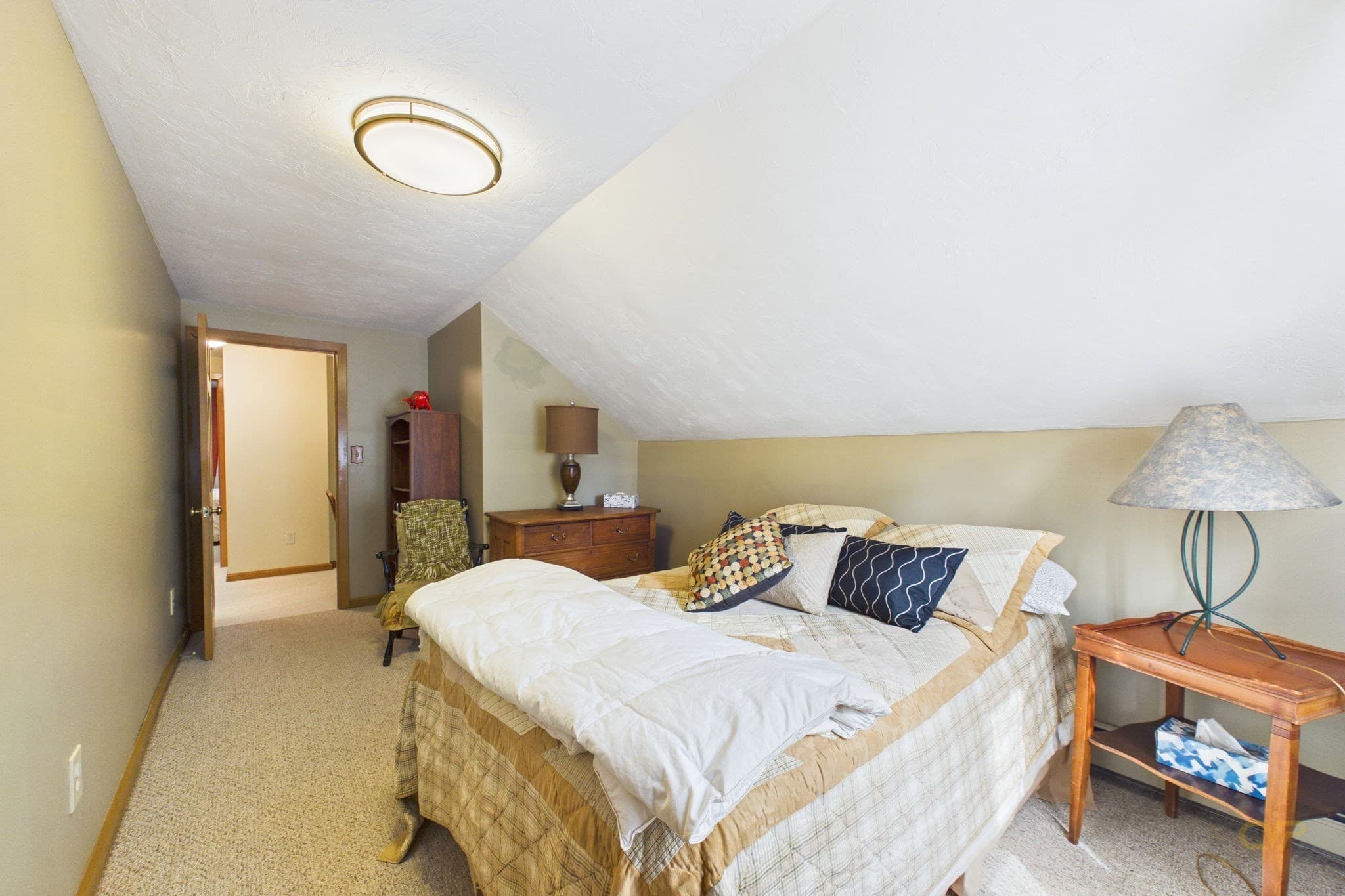 Single Family Residence at 555 Sharps Lot Rd, Swansea MA 02777, Swansea, photo 31 of 42