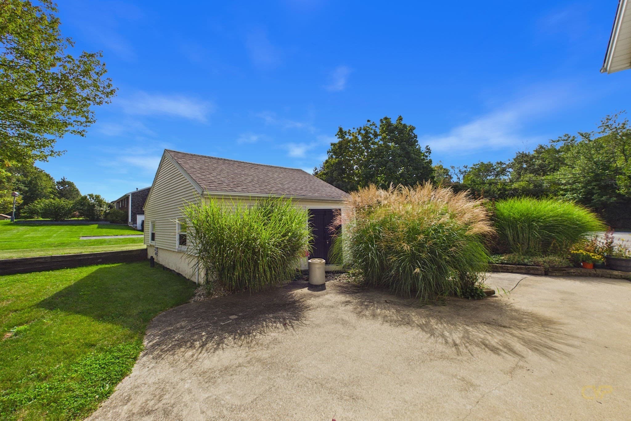 Single Family Residence at 555 Sharps Lot Rd, Swansea MA 02777, Swansea, photo 39 of 42