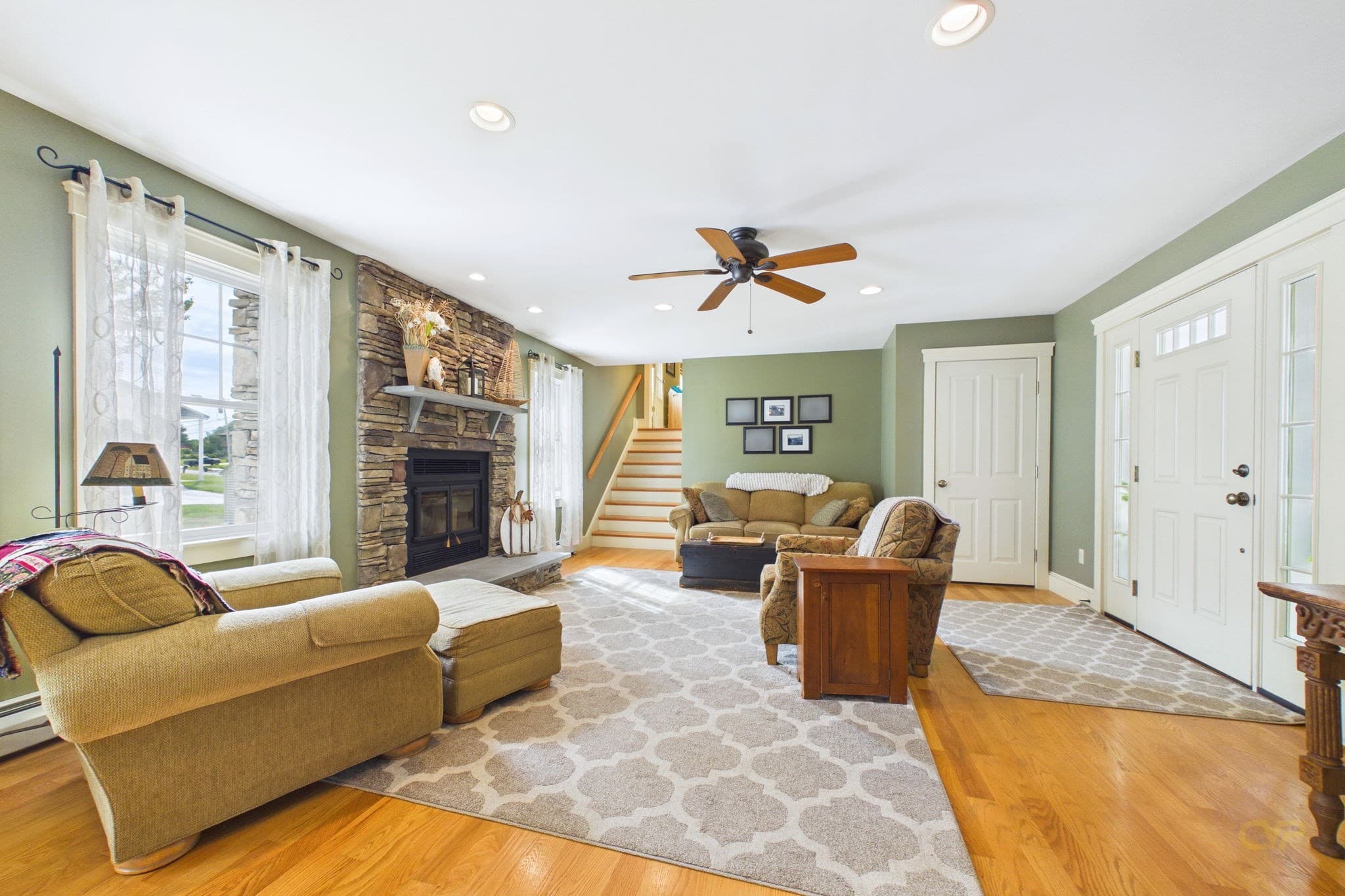 Single Family Residence at 555 Sharps Lot Rd, Swansea MA 02777, Swansea, photo 4 of 42