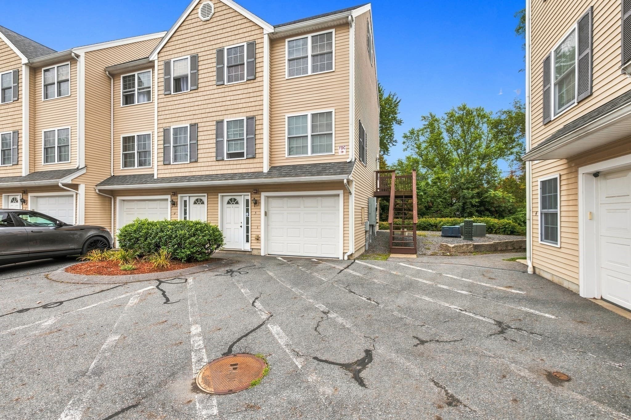 Condominium at 417 Hildreth St # 5, Lowell MA 01850, Lowell, photo 17 of 20