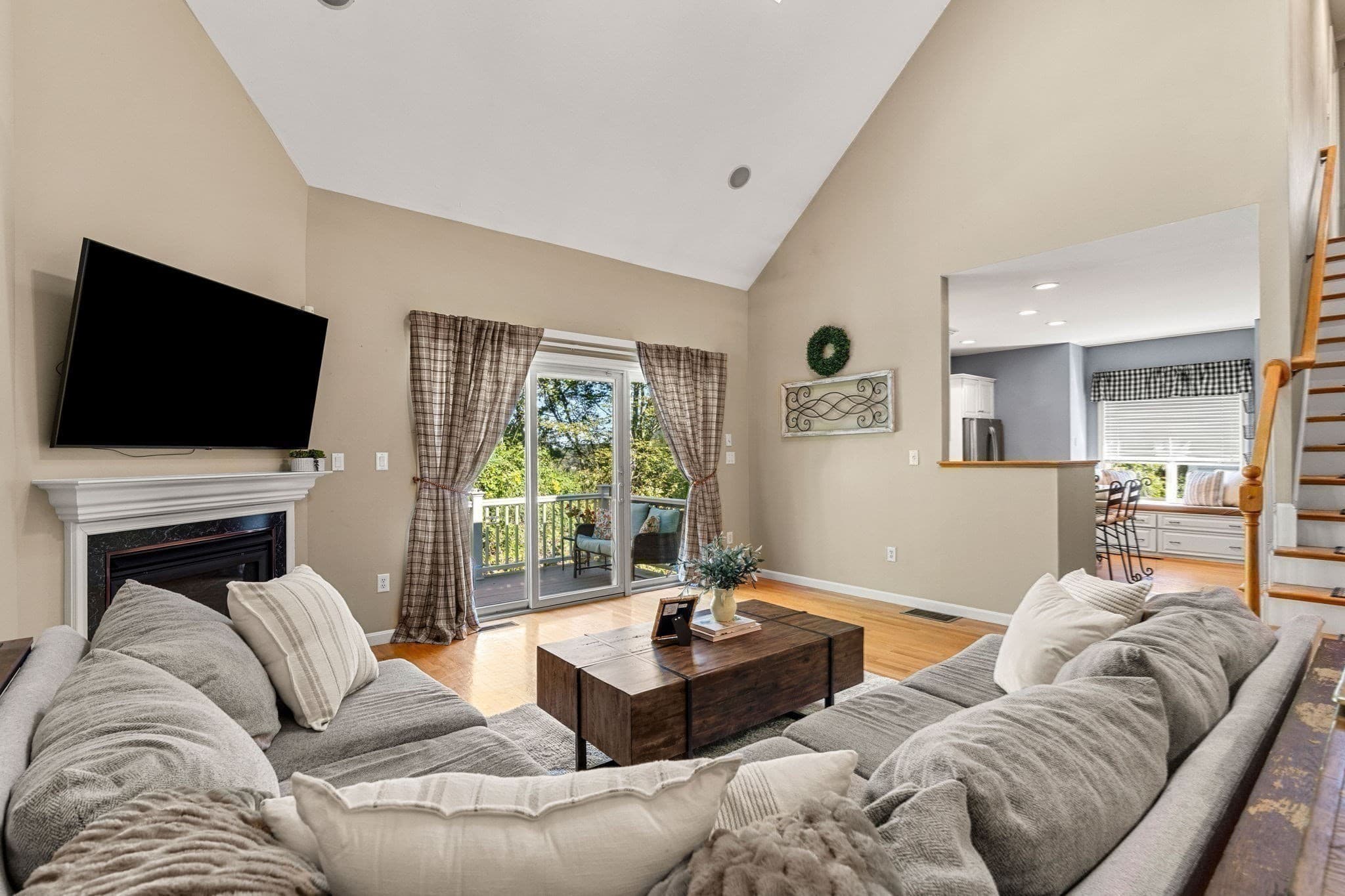 Condominium at 63 Landing Dr # 63, Methuen MA 01844, Methuen, photo 7 of 41