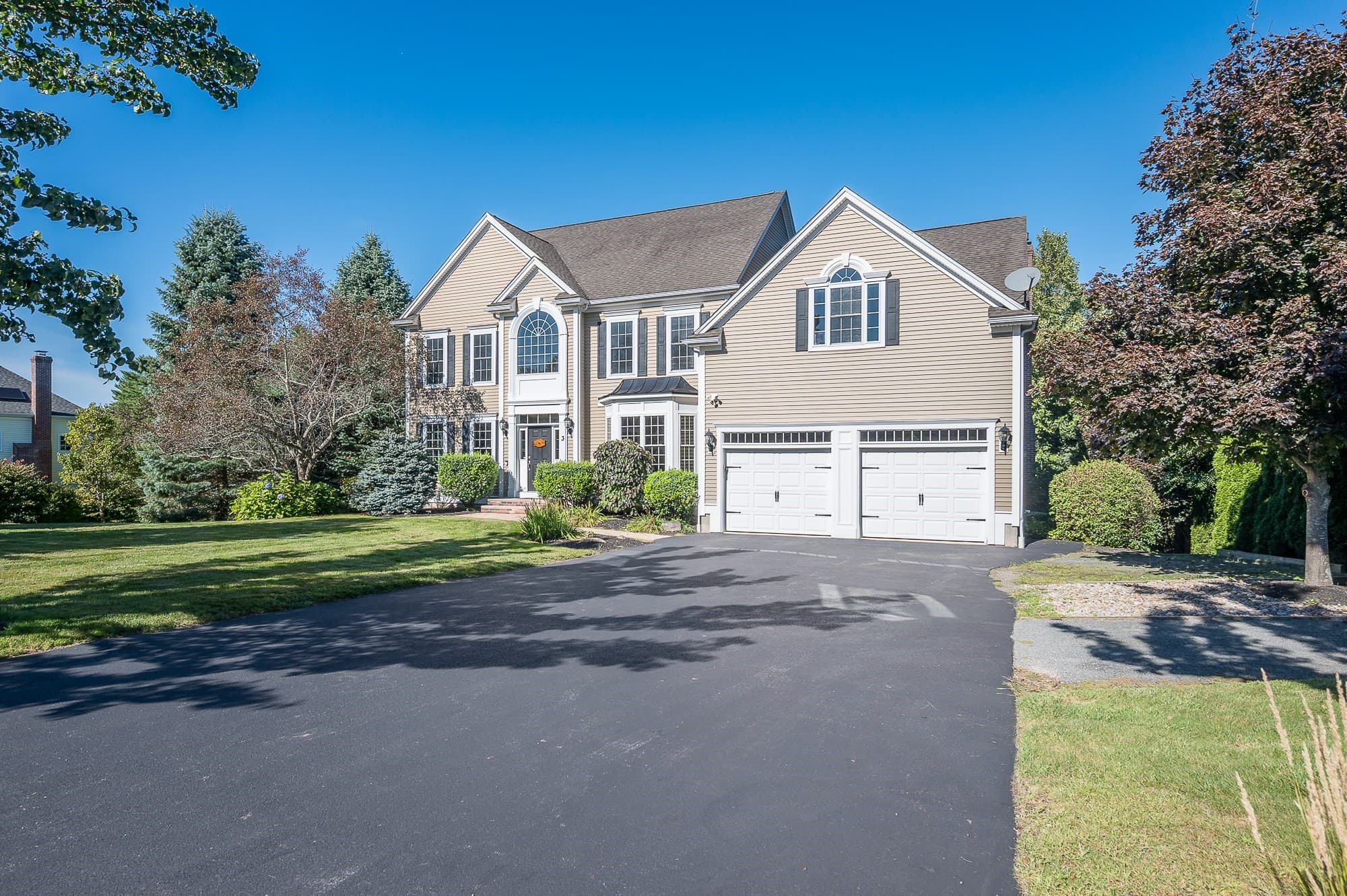 Single Family Residence at 3 Dairy Drive, Upton MA 01568, Upton, photo 3 of 42
