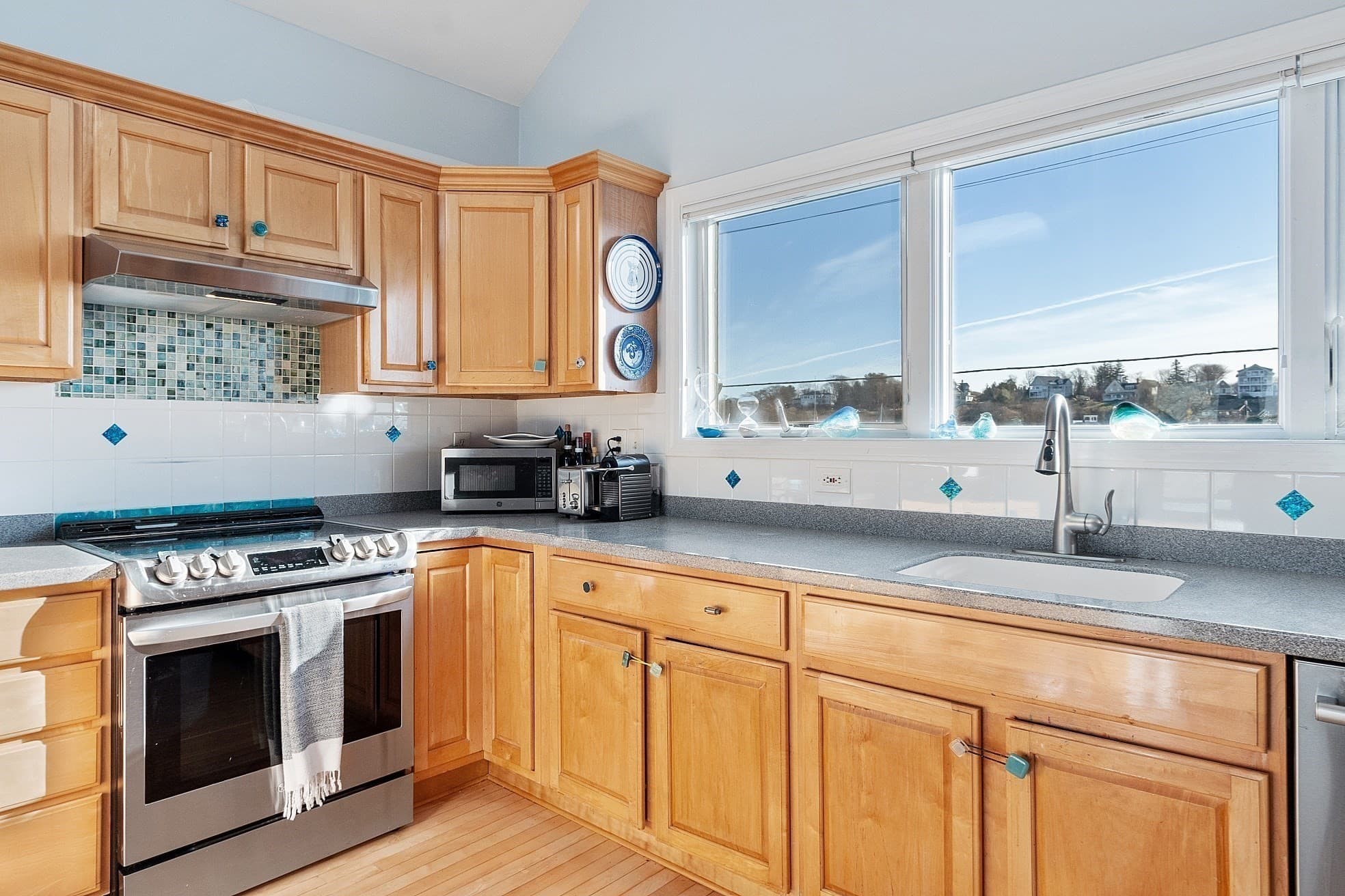 Condominium at 60 Rocky Neck Avenue # 202, Gloucester MA 01930, Gloucester, photo 4 of 29