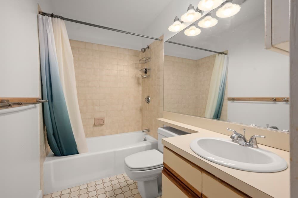 Condominium at 664 Massachusetts Ave # 4, Boston MA 02118, photo 30 of 40