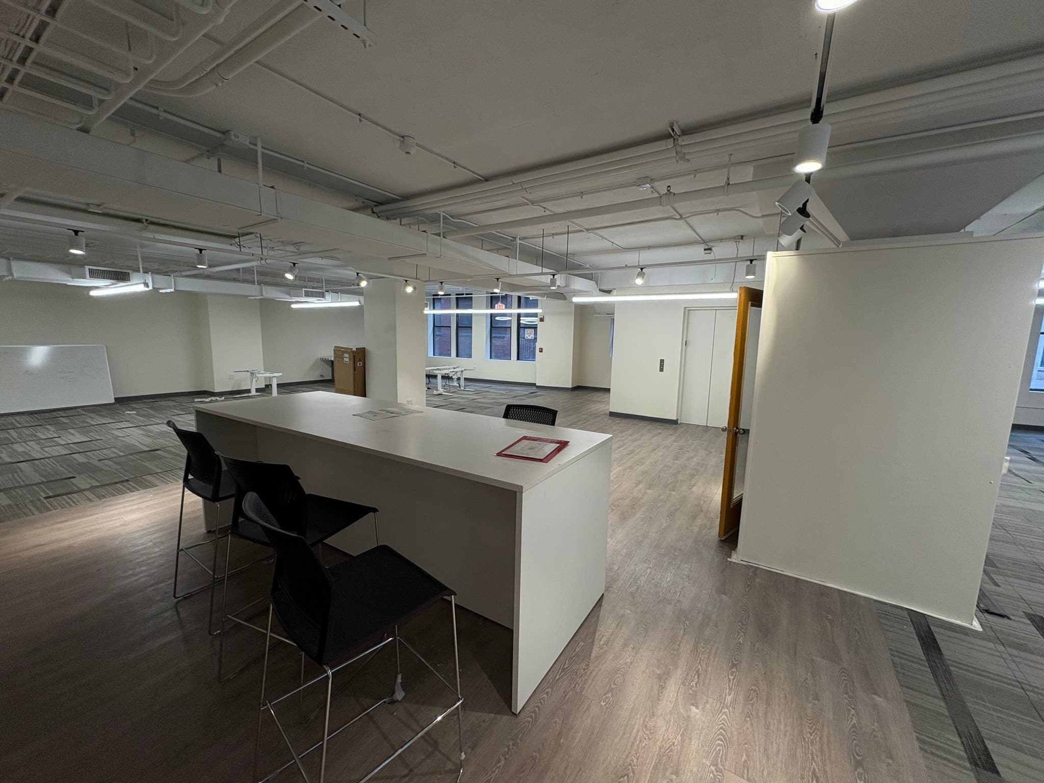 Commercial Sale at 186 Lincoln St # 900, Boston MA 02111, Boston, photo 3 of 11