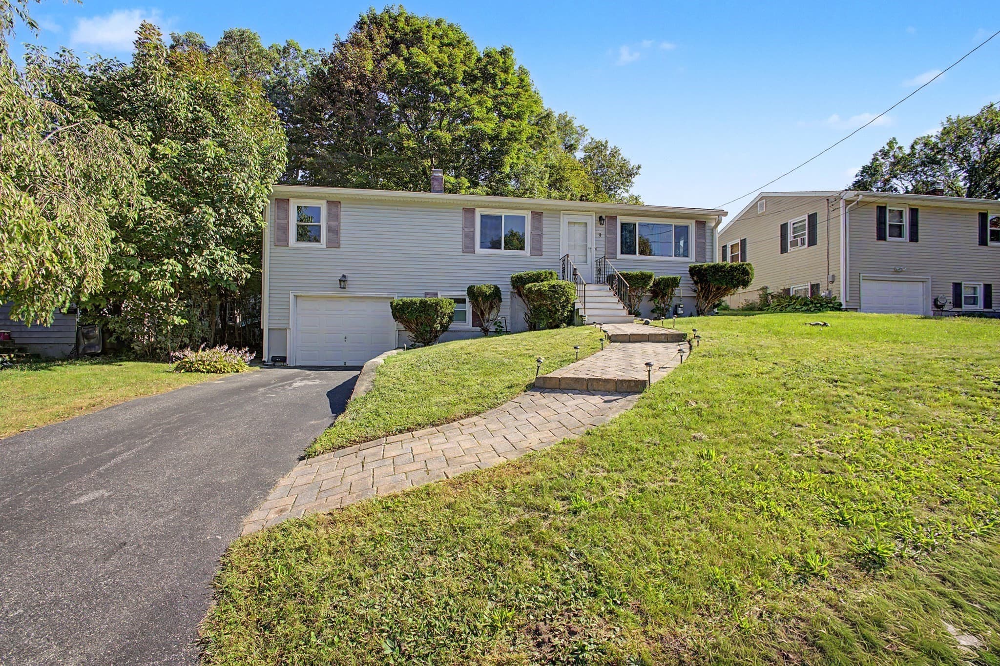 9 Johnson Ave, Johnston RI 02919