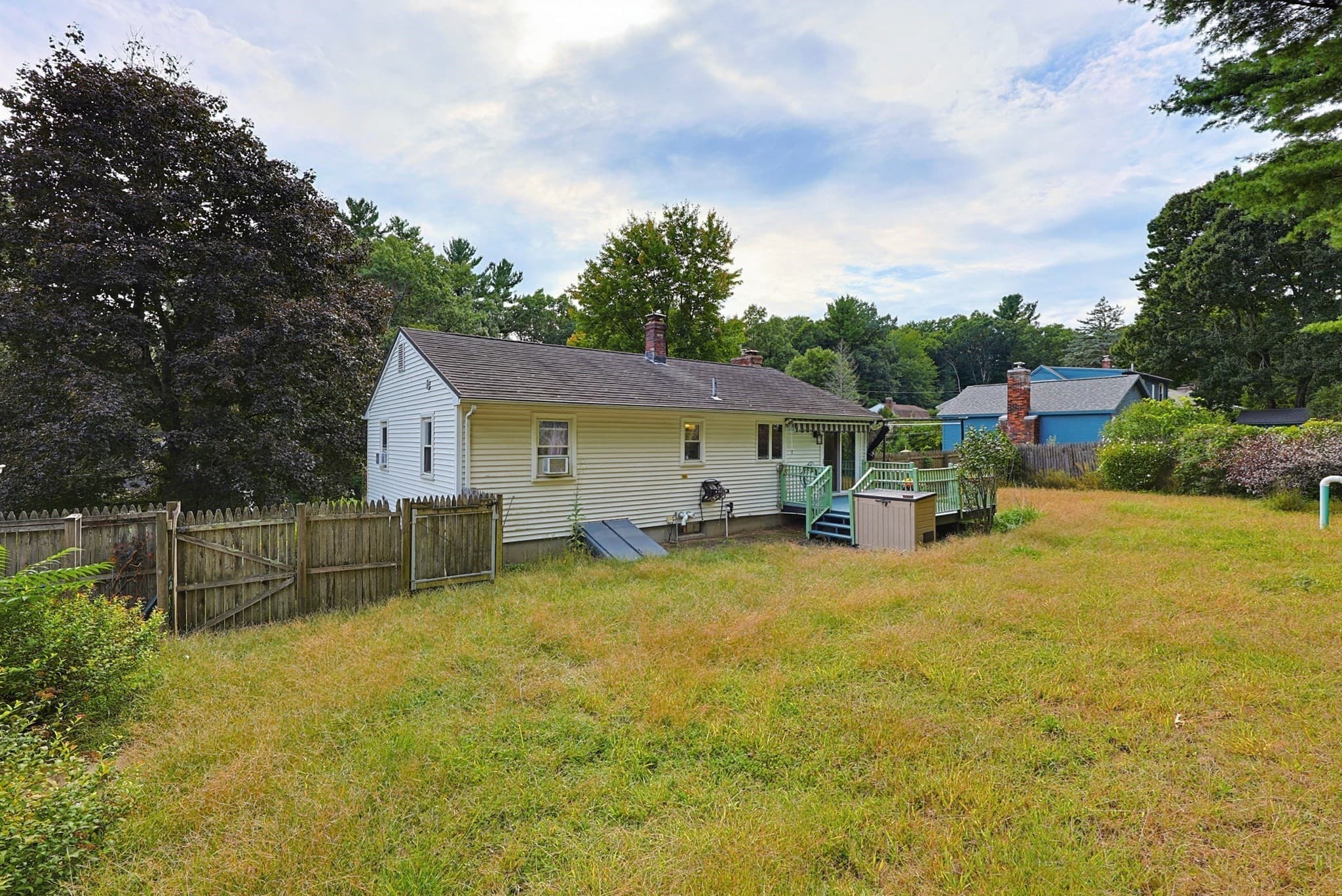 Single Family Residence at 27 Country Club Dr, Westfield MA 01085, Westfield, photo 11 of 12
