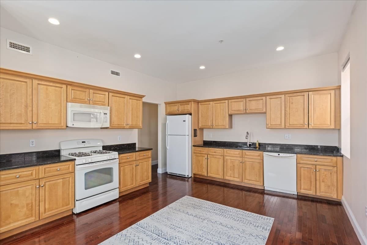 Condominium at 24 Washington St # 301, Haverhill MA 01832, Haverhill, photo 2 of 30