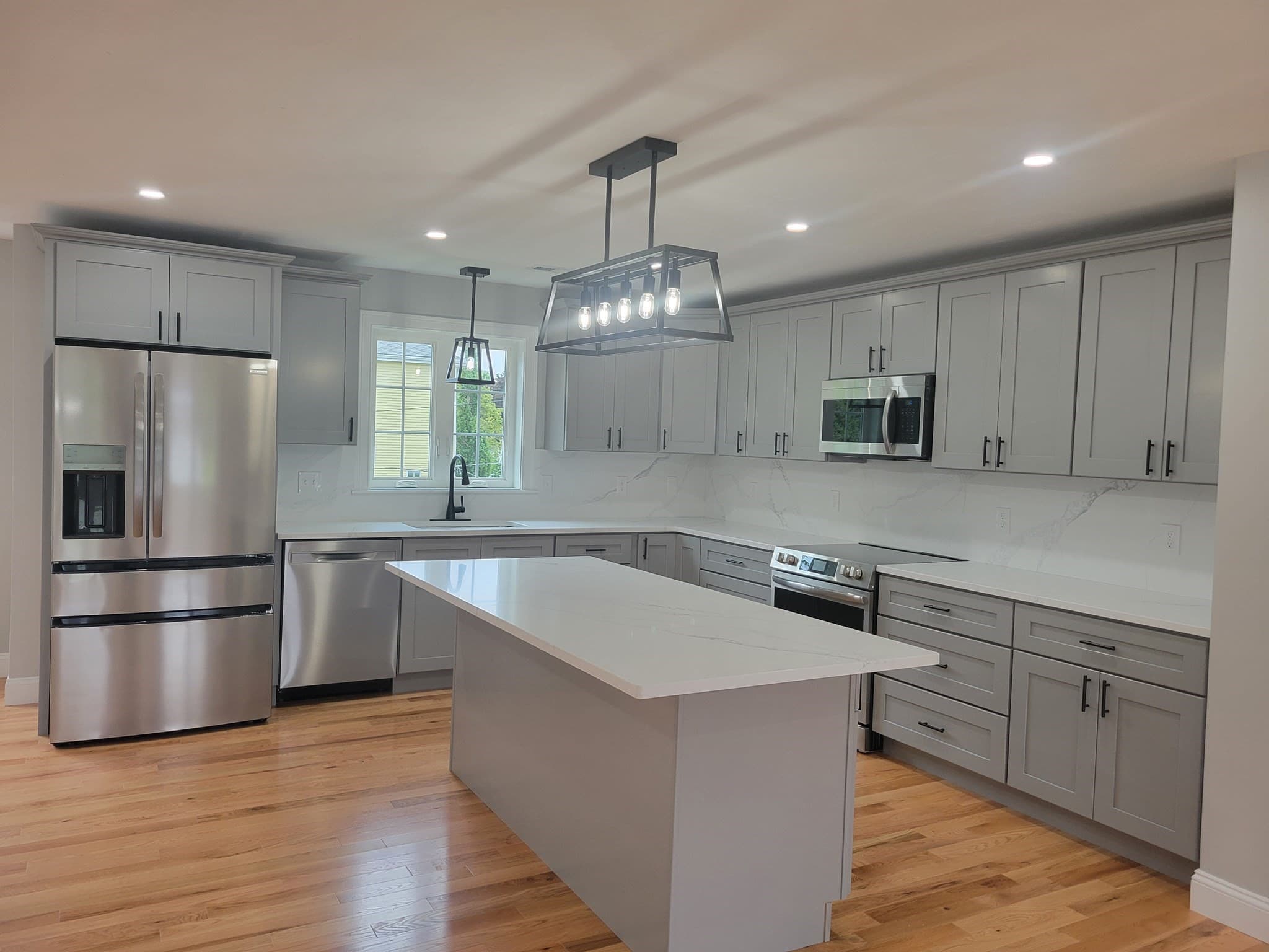 Single Family Residence at 26 Bowker, Worcester MA 01604, Worcester, photo 2 of 14