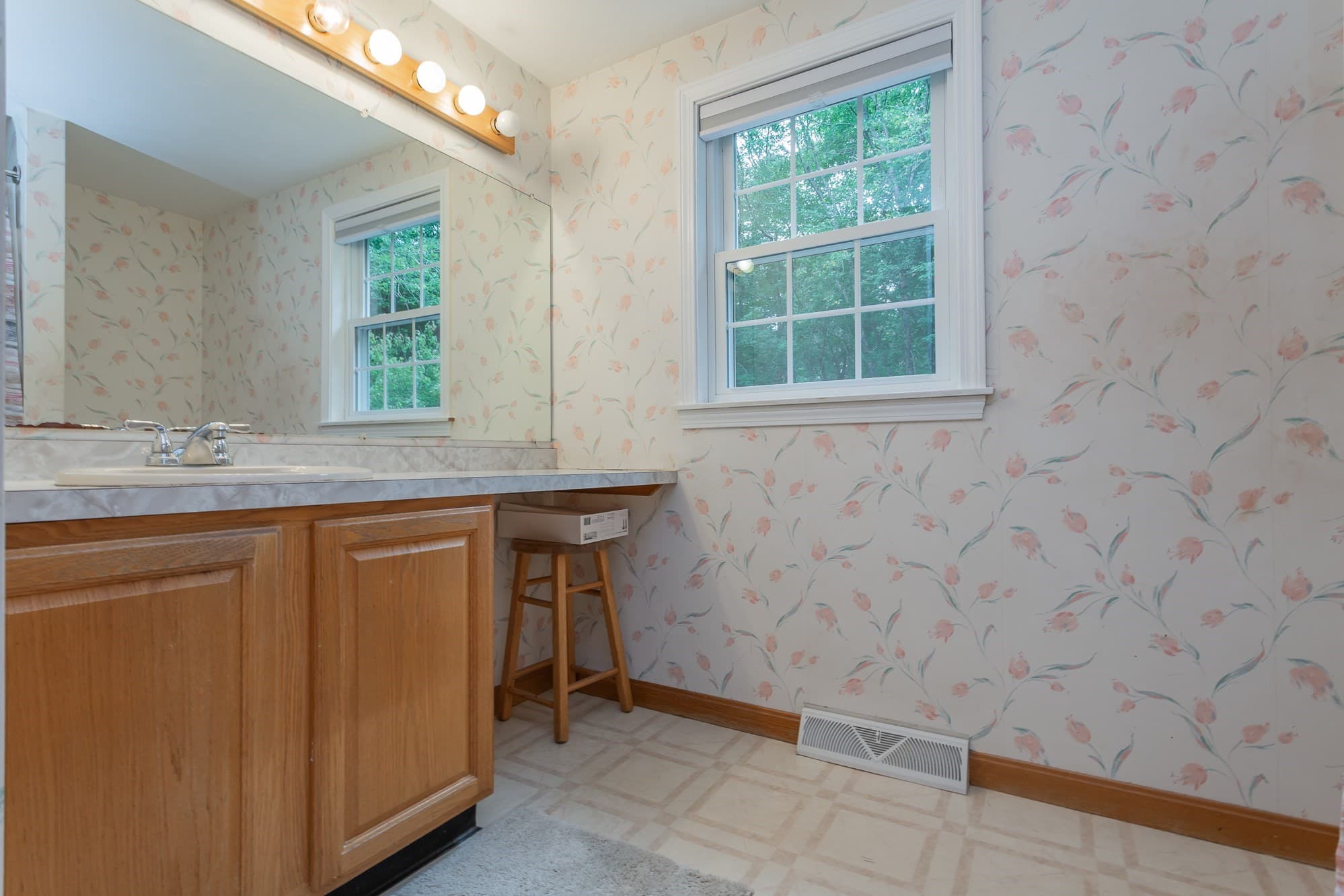 Single Family Residence at 27 Gretchen Way, Raynham MA 02767, Raynham, photo 29 of 40