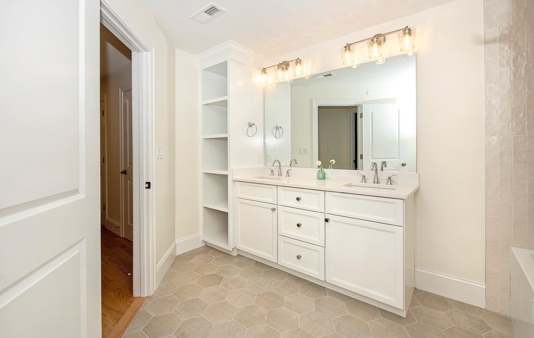 Condominium at 21 Clubview Dr # 21, Andover MA 01810, Andover, photo 23 of 31