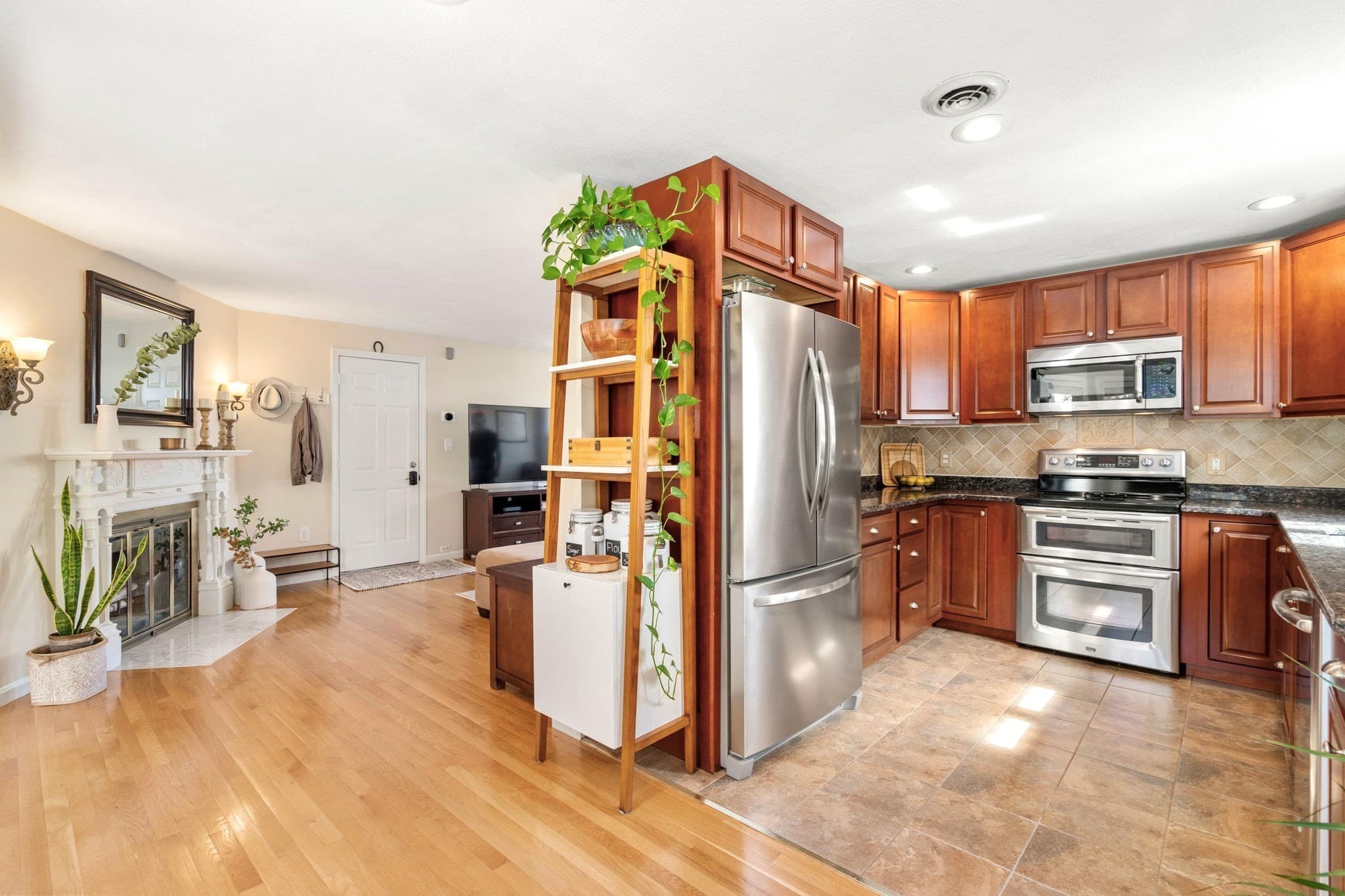 Condominium at 334 Medford St # 2, Boston MA 02129, Boston, photo 6 of 16