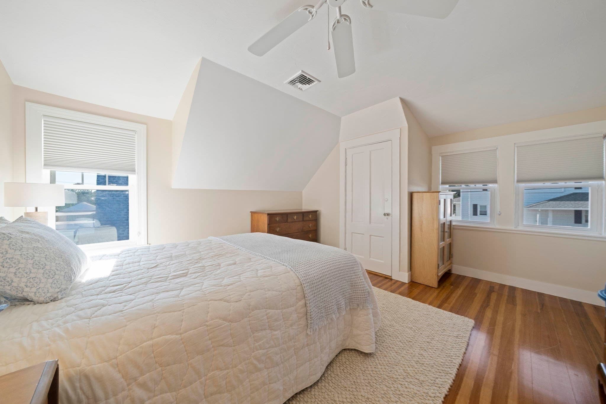 Single Family Residence at 117 Manomet Ave., Hull MA 02045, photo 29 of 42