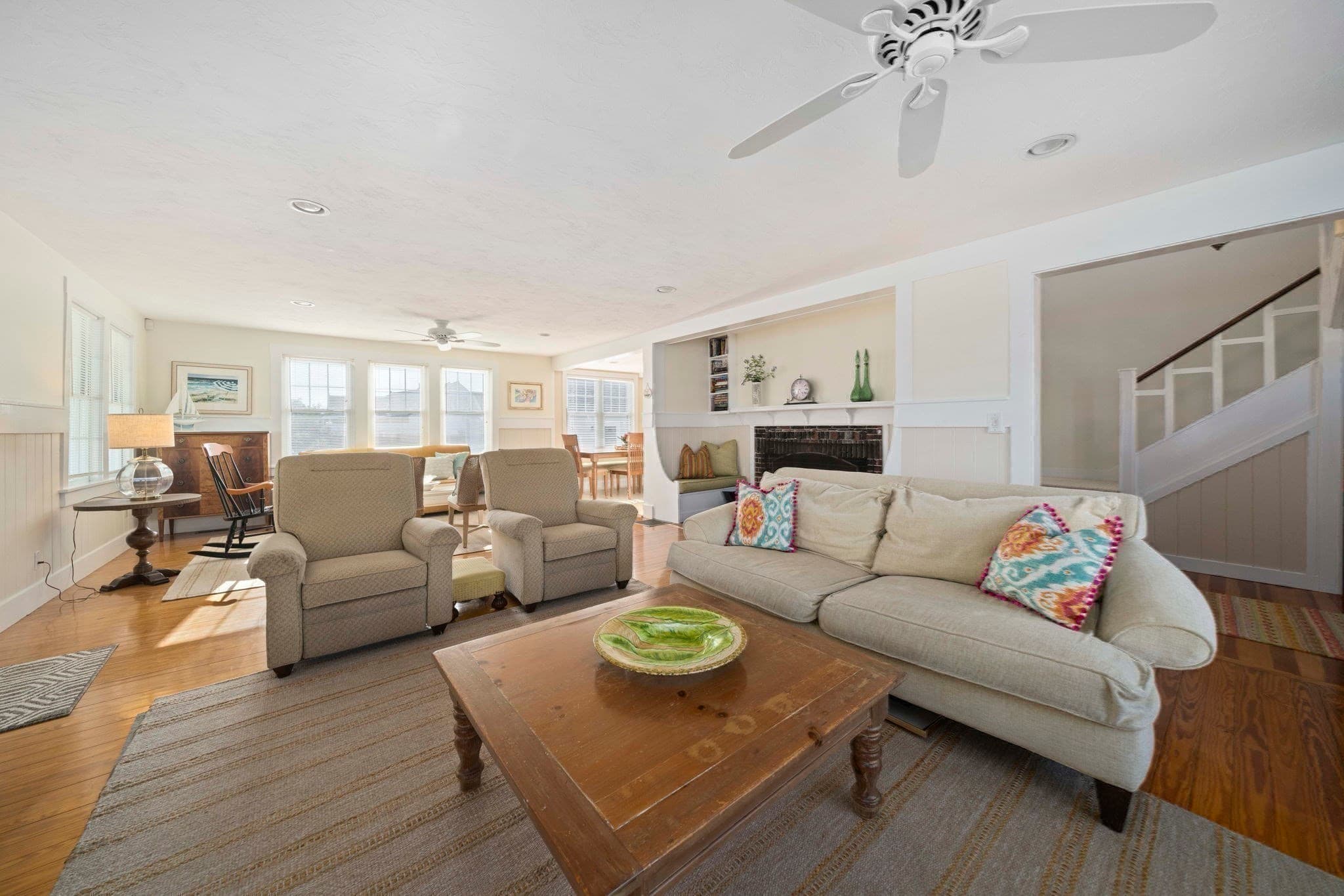 Single Family Residence at 117 Manomet Ave., Hull MA 02045, photo 8 of 42