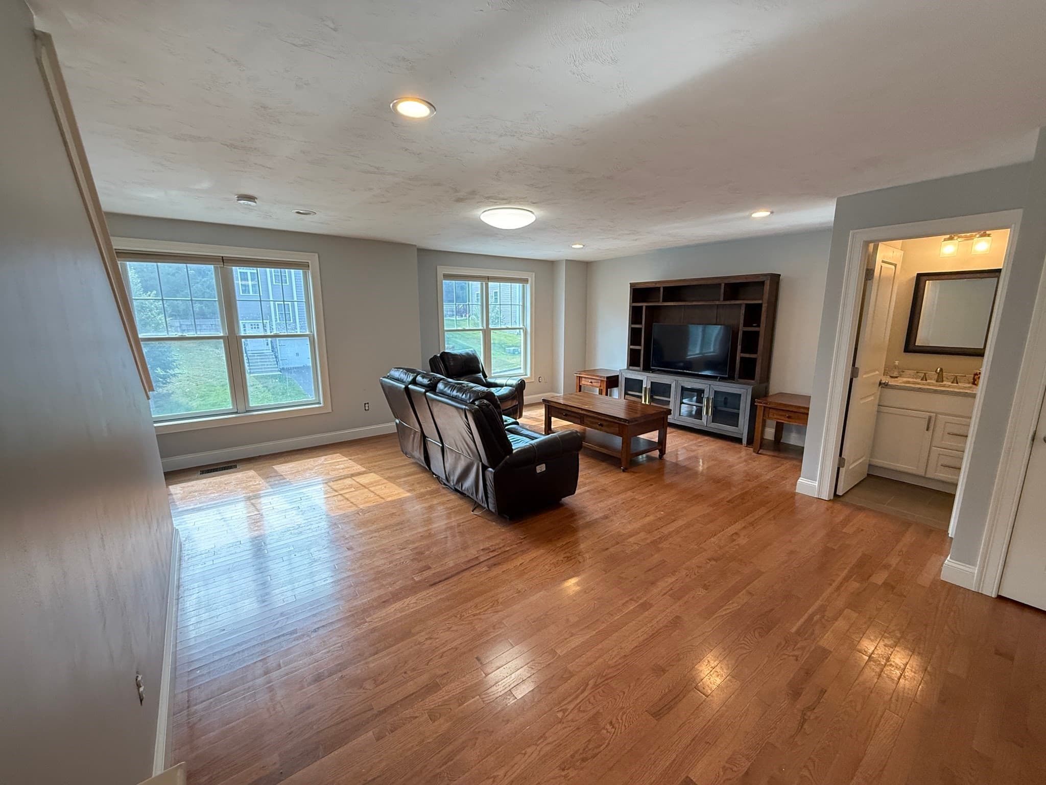 Single Family Residence at 2 Burncoat Hts, Worcester MA 01606, Worcester, photo 19 of 42