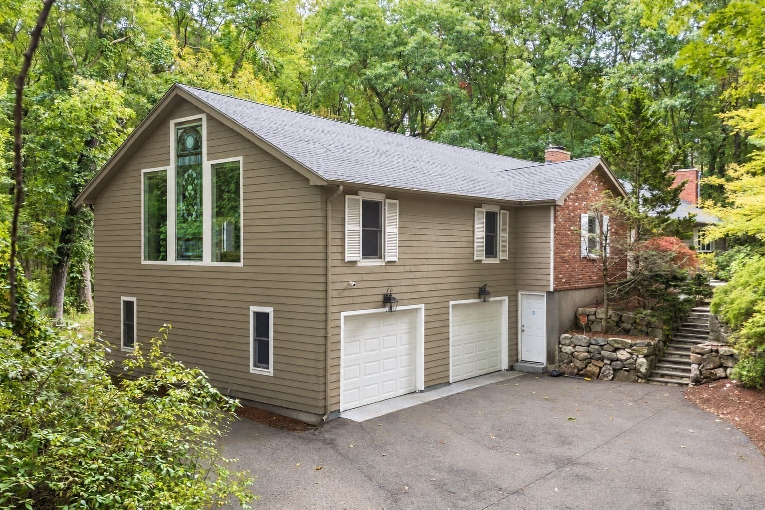 Single Family Residence at 20 Blueberry Hill Road, Weston MA 02493, Weston, photo 3 of 39