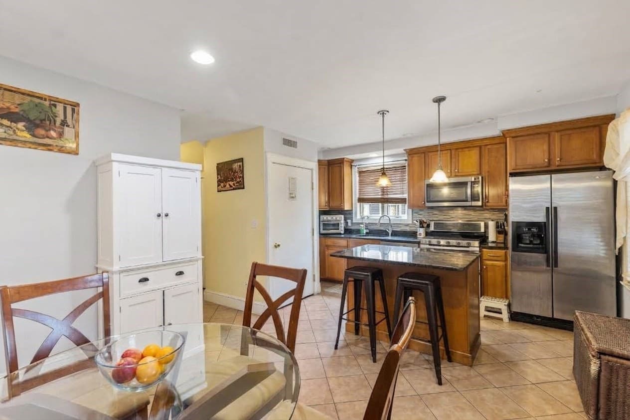 Single Family Residence at 7 Kane St, Boston MA 02125, Boston, photo 3 of 21