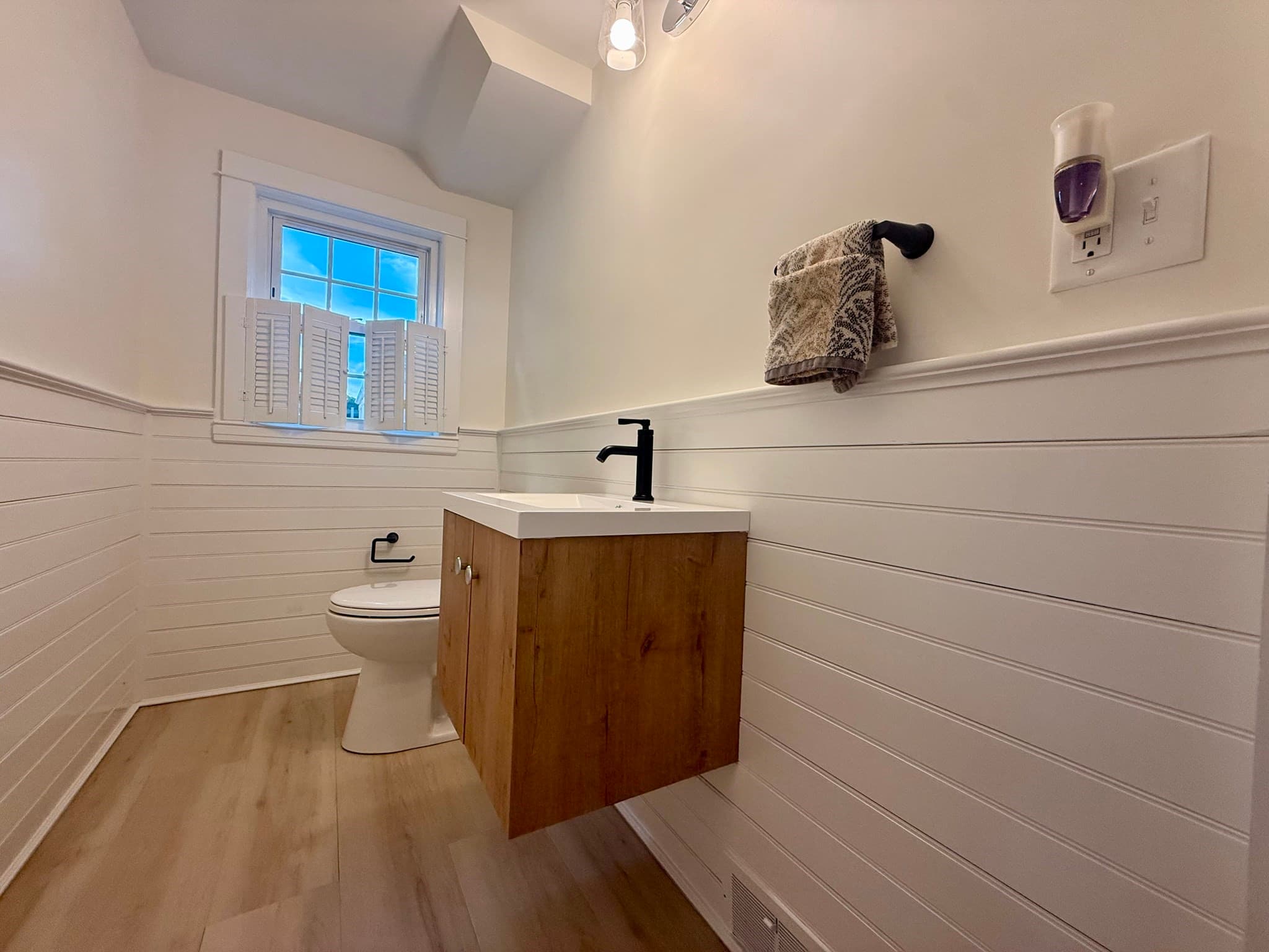 Single Family Residence at 66 Belmont St, Whitman MA 02382, Whitman, photo 12 of 24