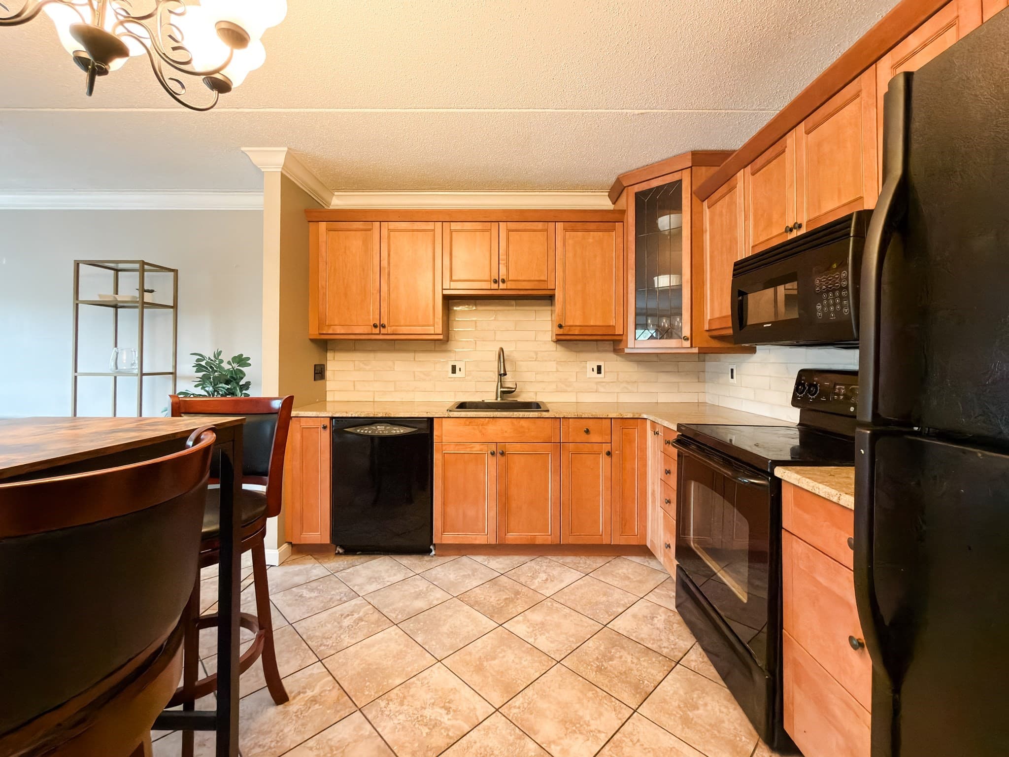 Condominium at 80 N Warren St # 37, Woburn MA 01801, Woburn, photo 4 of 13