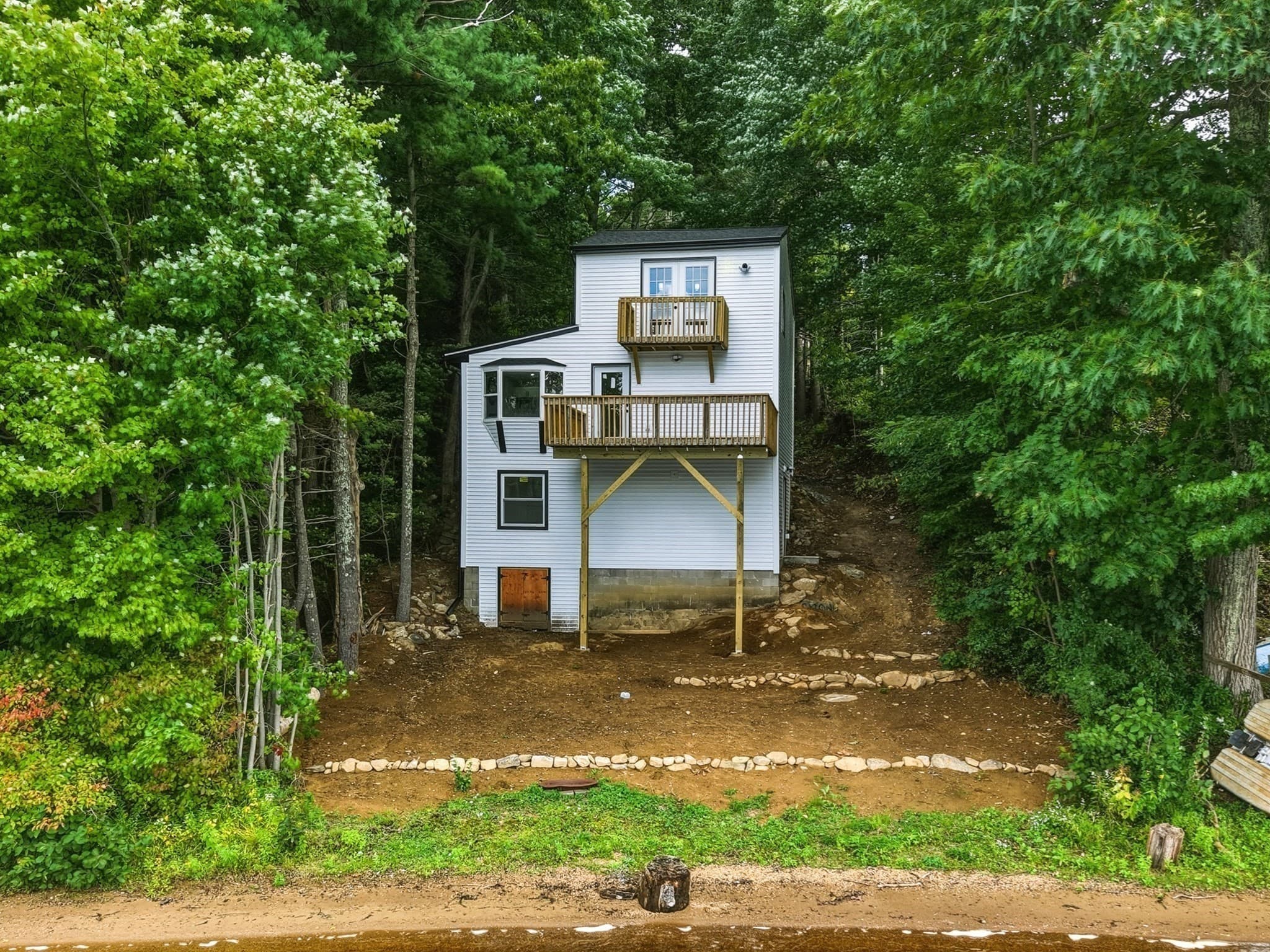 Single Family Residence at 73 Cubles Dr, Brimfield MA 01010, Brimfield, photo 2 of 42